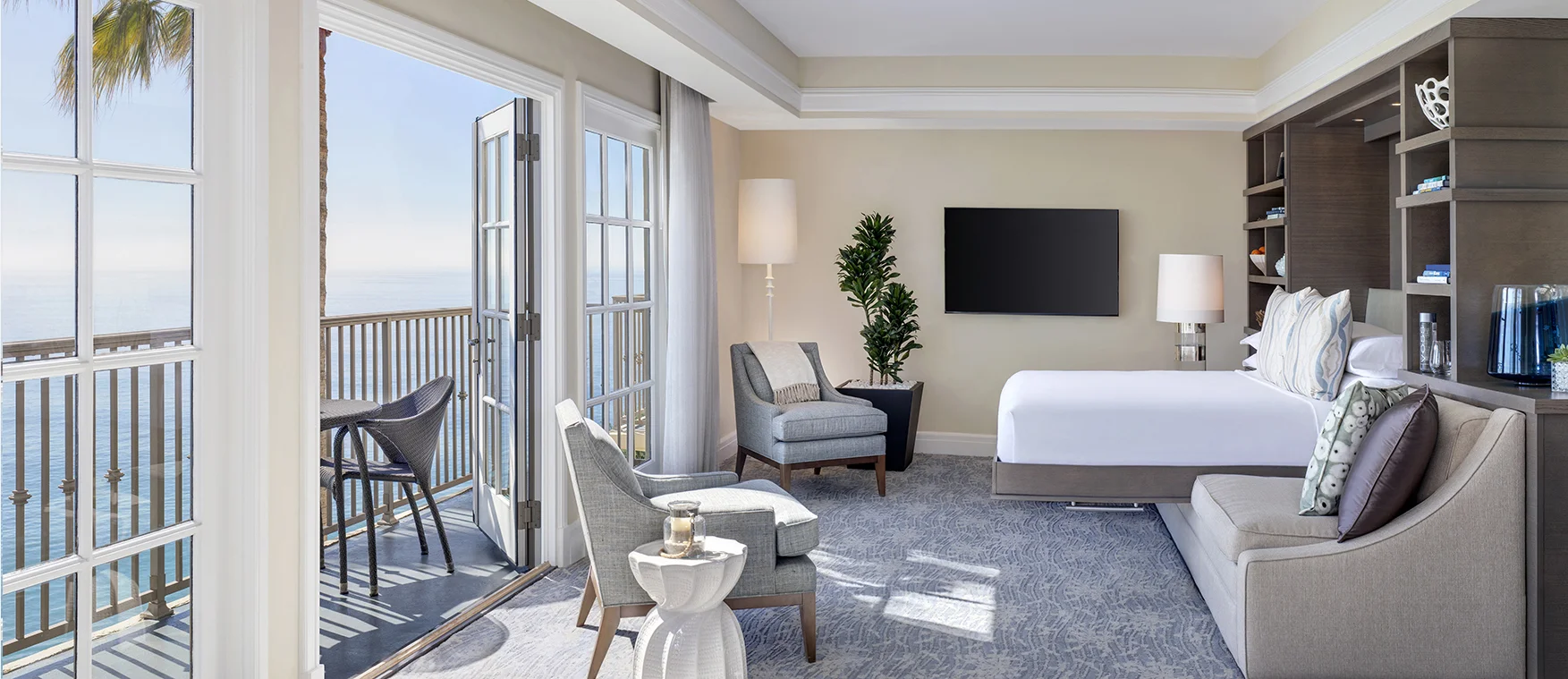 RC Suite, Bed for Banner 2.jpg