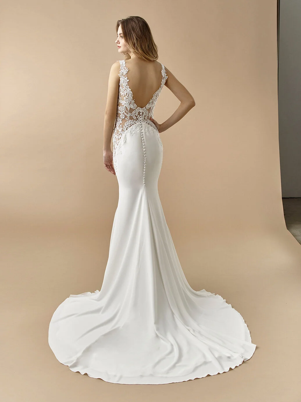 BT20-19_Diane - back.jpg