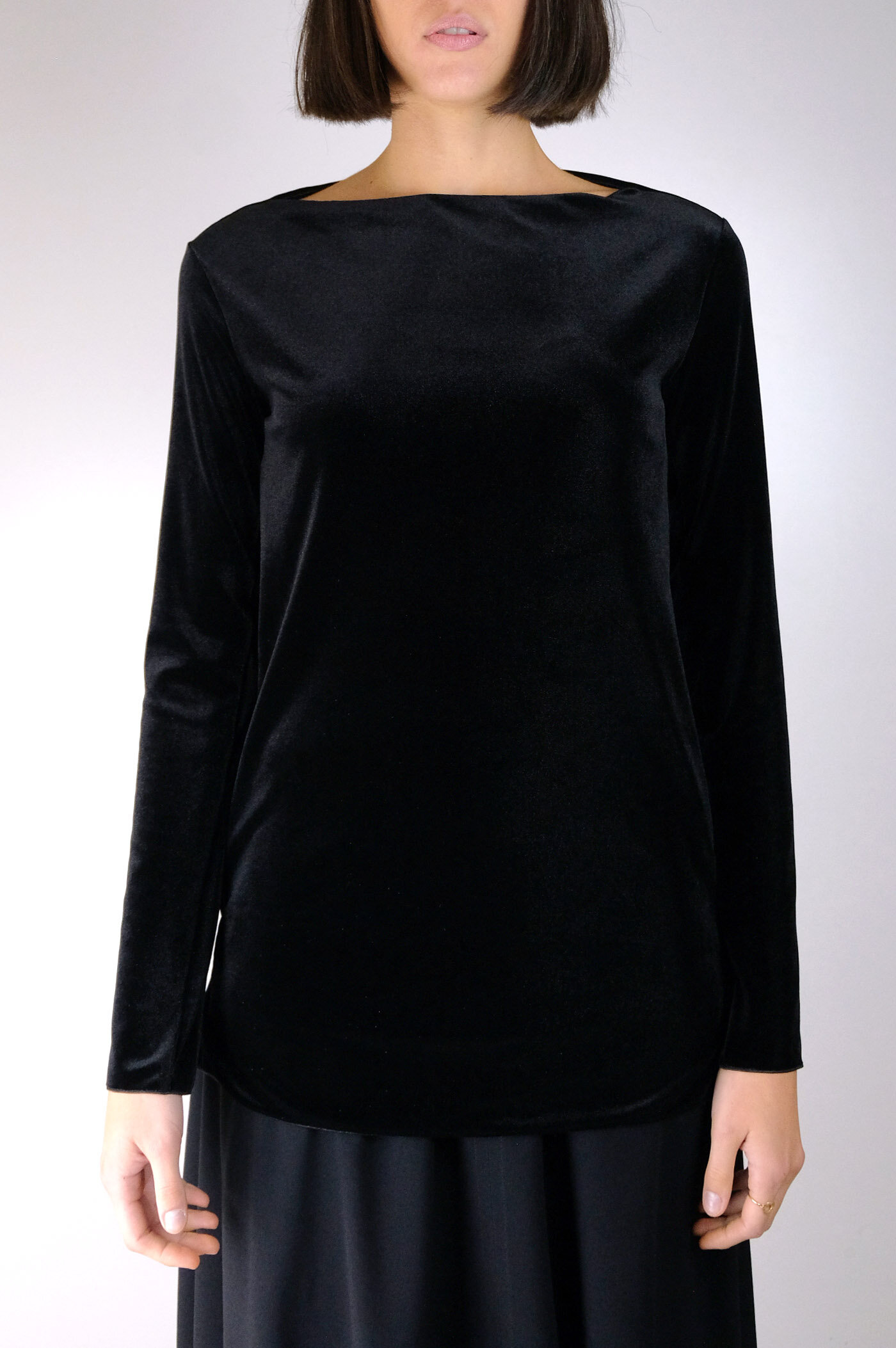 BLUSA IN VELLUTO CANGIANTE (AI20-BLU1-VELLUTO-NERO)