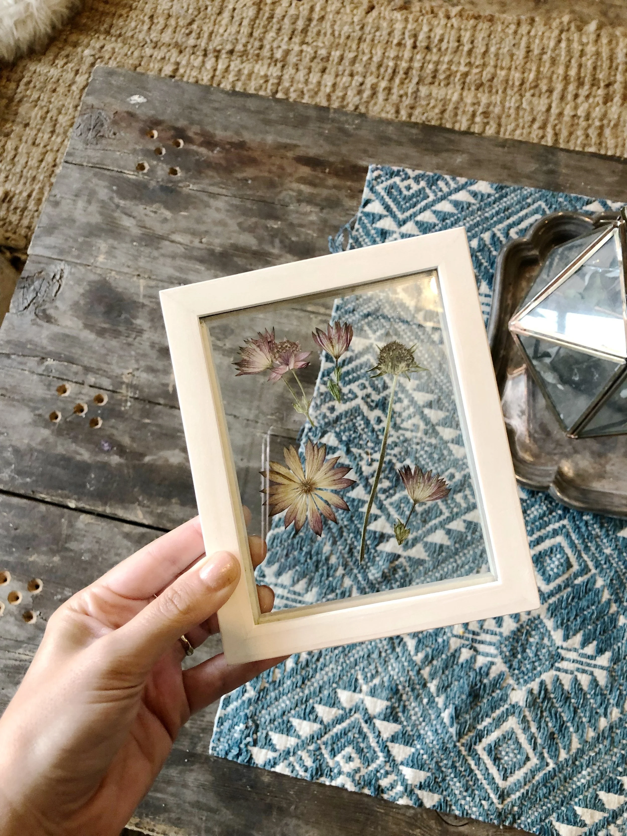 E2E22F79-BBC1-4922-B4F0-7D53E95A2ADD