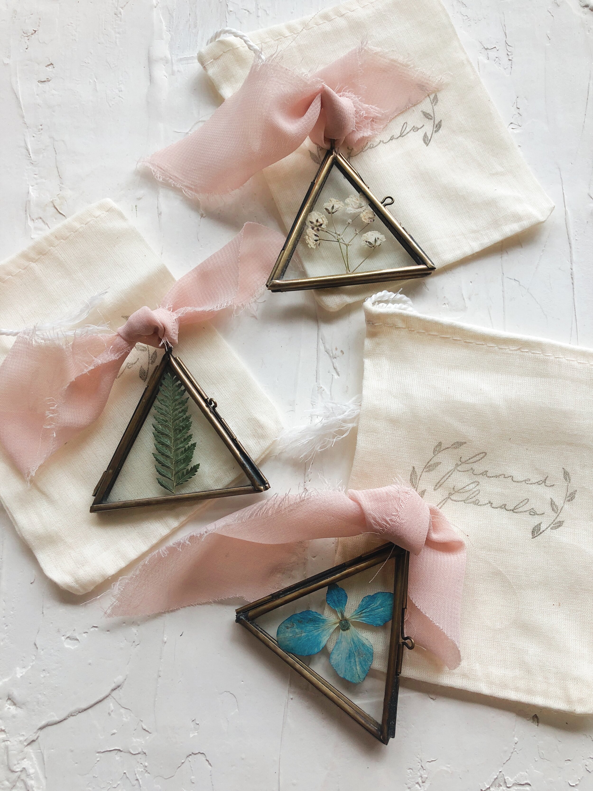 0AB0D887-F8B3-4B1B-94FF-11E6AFF12F8D