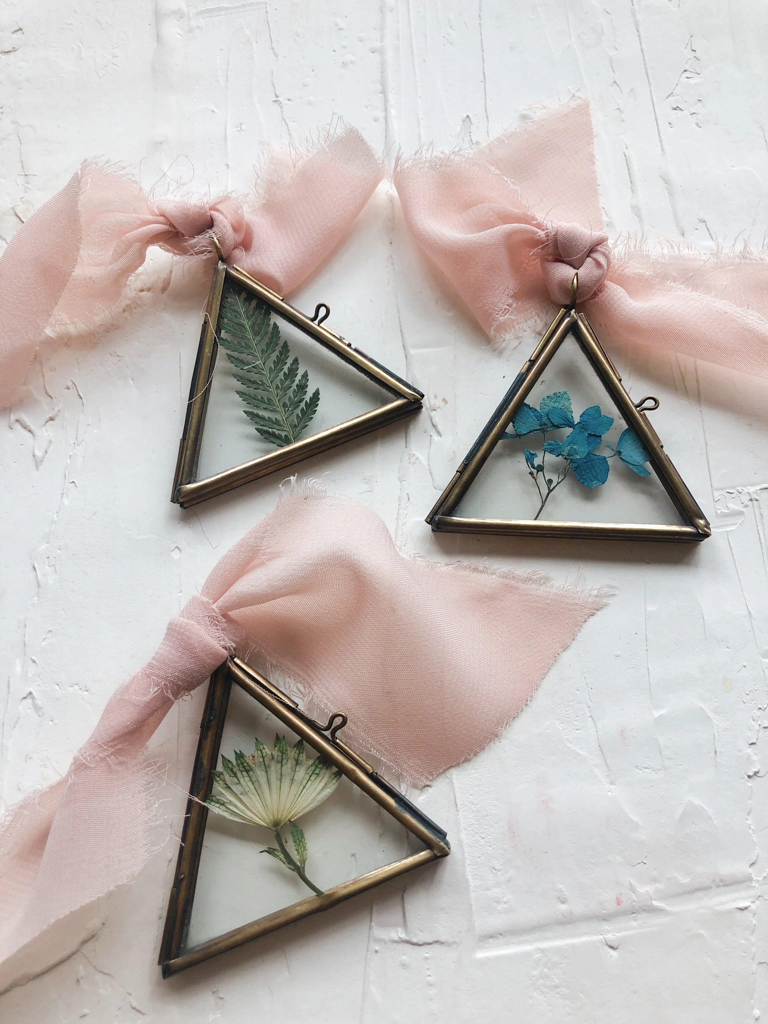 031E98C0-FC0E-45B9-8B67-7C5B405630DA