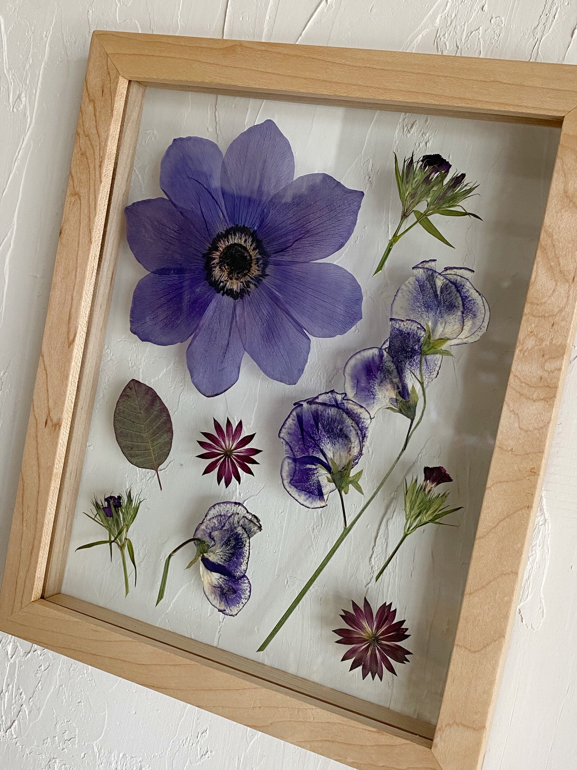 Frame XXIV. // Framed Florals Shop