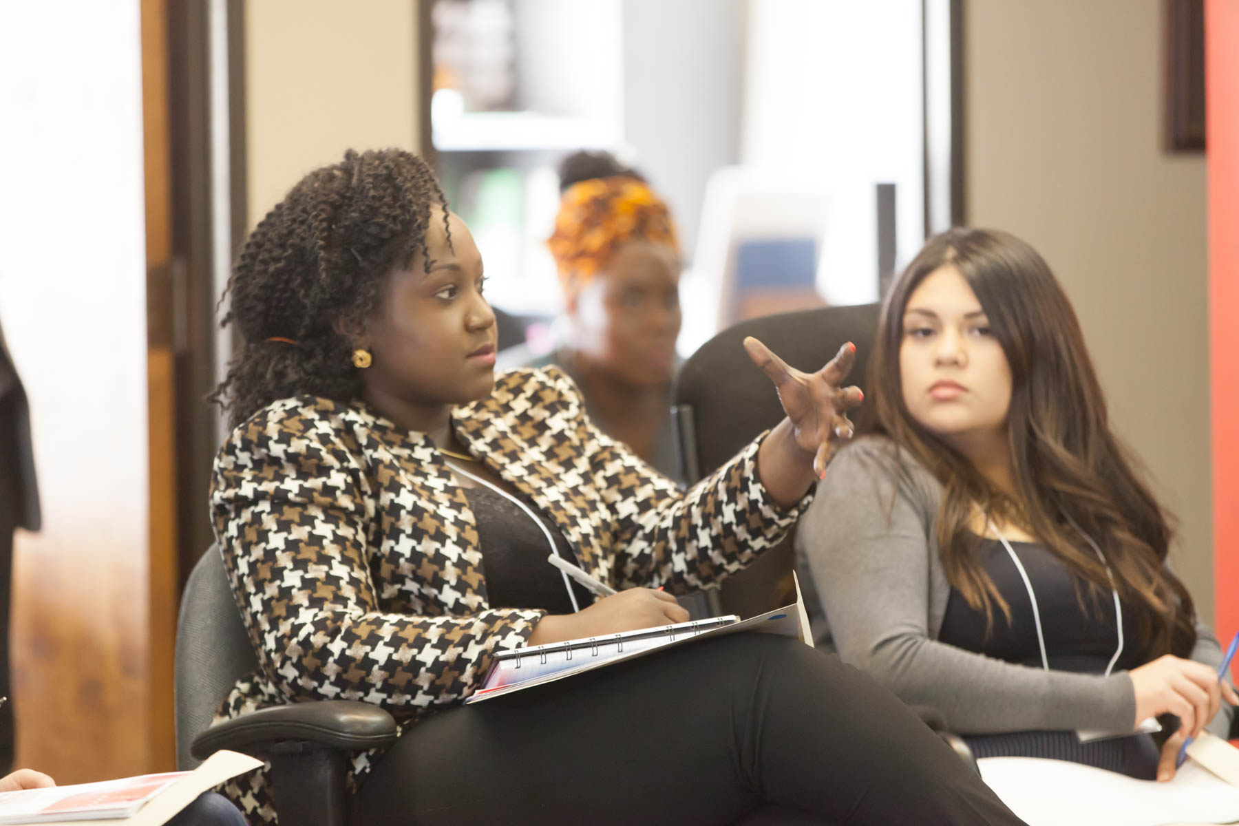 Ribbon Rouge Listening Campaign Community Dialogue12.jpg