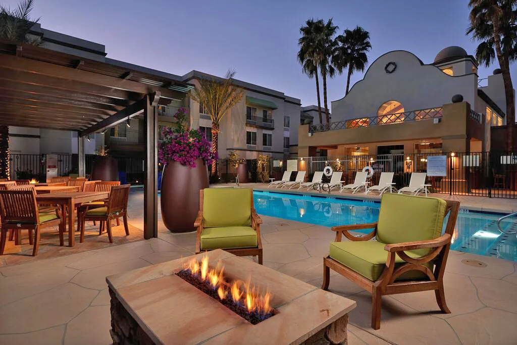 Hampton Inn & Suites - Phoenix, AZ