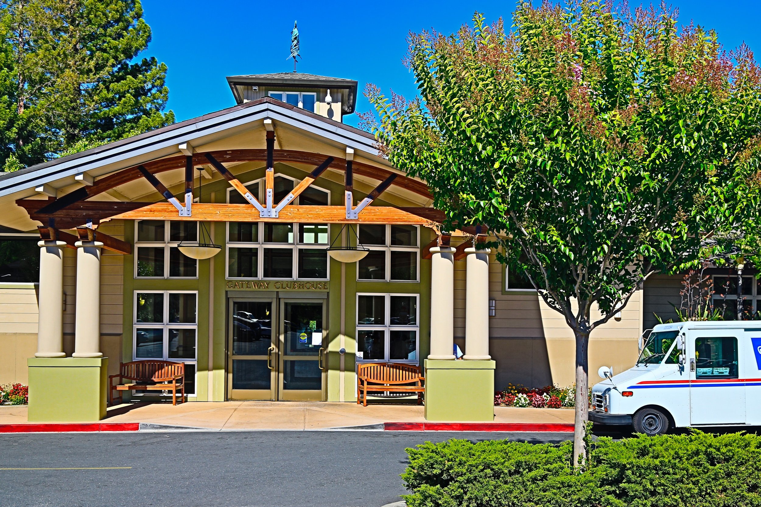 Rossmoor Gateway - Walnut Creek