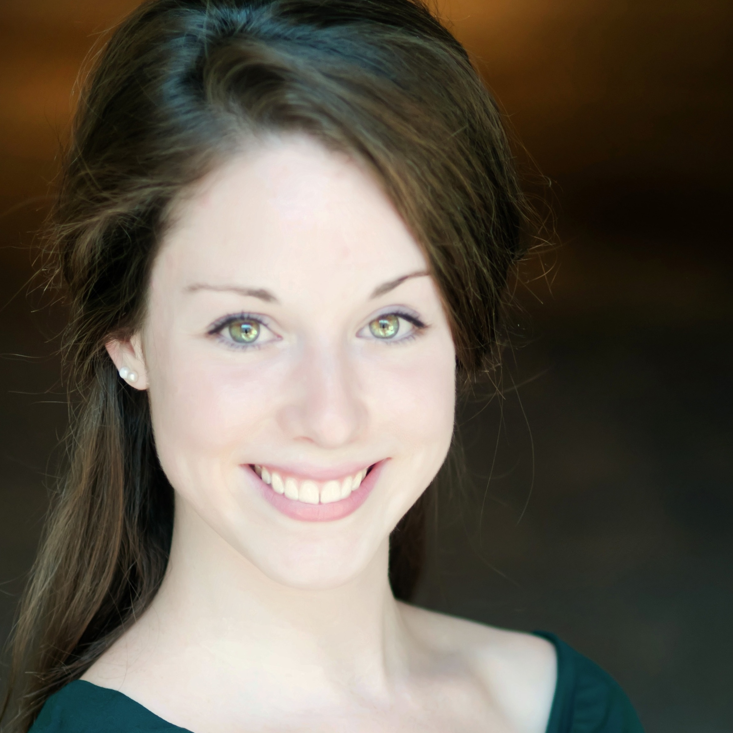 EmilyPintelHeadshot.jpg