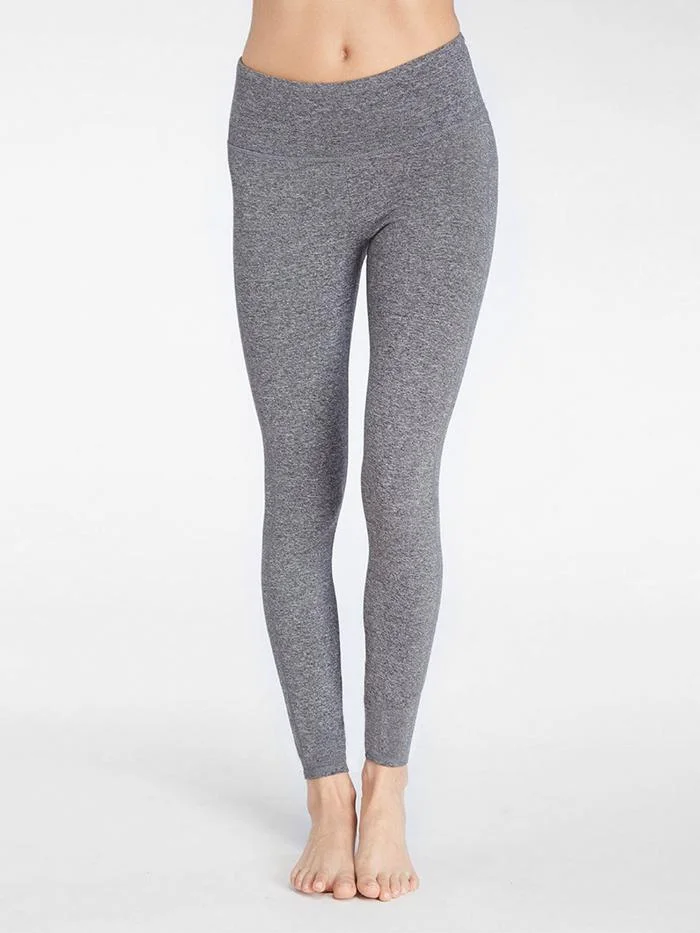 TT-13SA144AK-heather-charcoal-1-zoom_128fb3dc-d678-4b82-b9af-6cb1471d35fa_700x.jpg