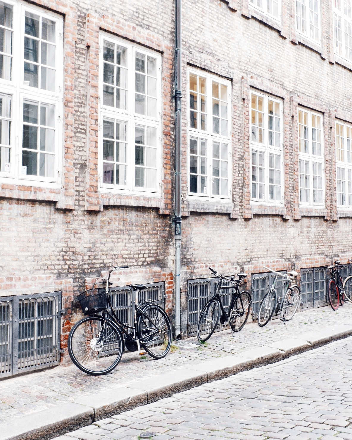 SOMETHINGOFNOTHING_COPENHAGENSTREETS