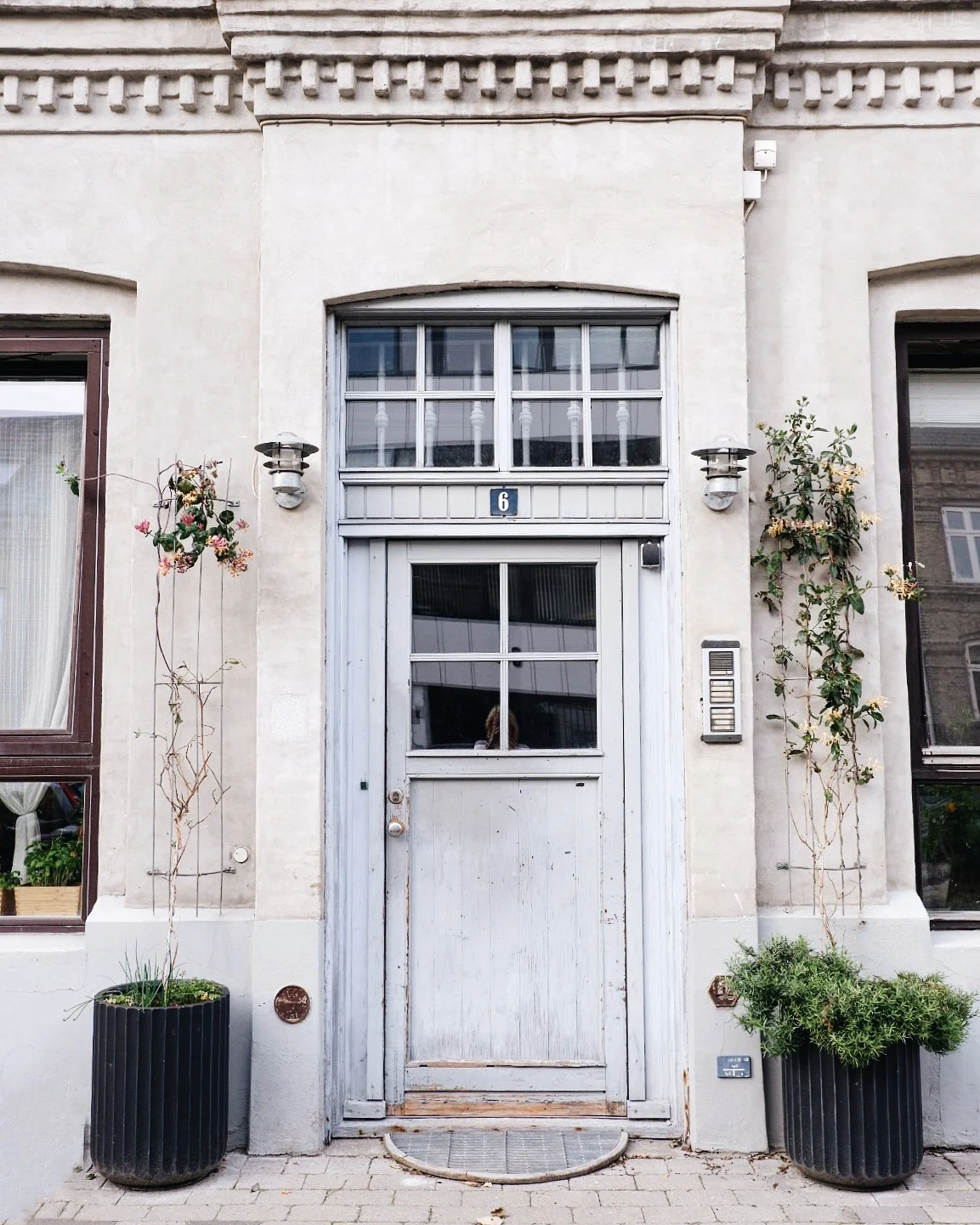 SOMETHINGOFNOTHING_COPENHAGENDOORS
