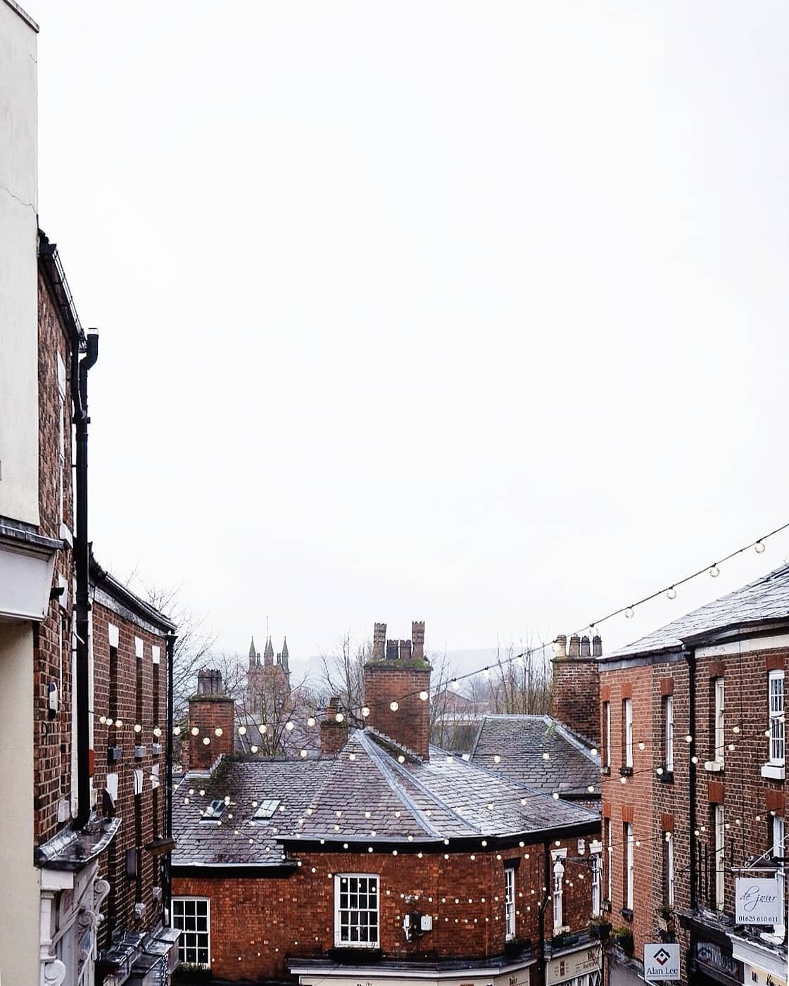 One week in our new home. A two hundred year old beauty with picture rails and stained glass windows and high corniced ceilings (and dust and boxes and walls full of holes, for balance), in a proper town full of old red brick mills, hills and twinkly