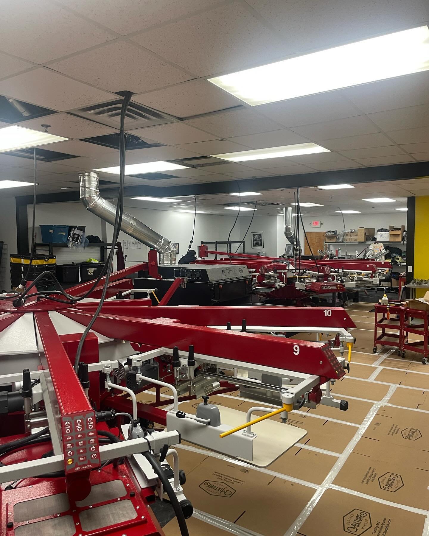 After 5 days a lot of blood sweat and tears and blown up dryer we're ready for Monday morning.  Now mixture is complete with 2 large ass autos.  I would like to thank @anatolequipment  @davis_int @lynnwarrenlandscaping  and the boys at higher power e