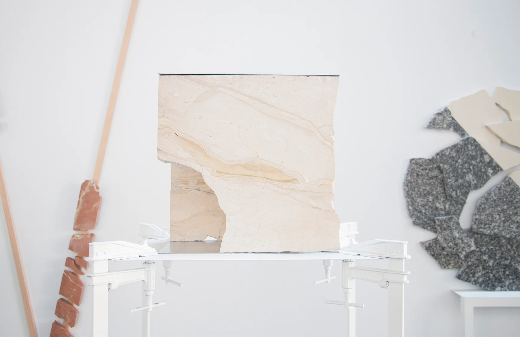 Étimo. Exhibition Espacio 88, Barcelona. Photo by Marta Fernandez, courtesy of the artist’s website.