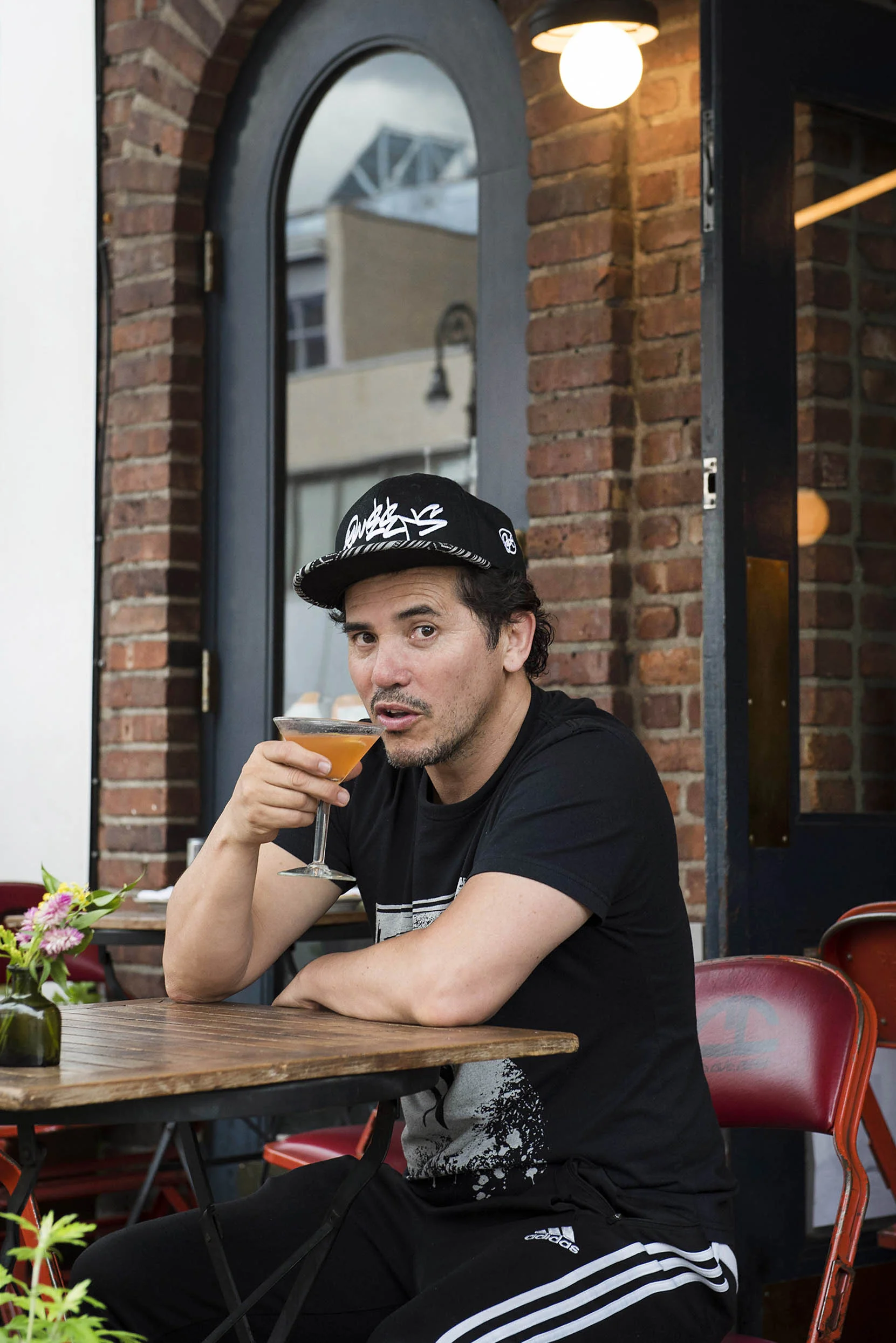 JohnLeguizamo_GrubStDiet_LizClayman_008.jpg