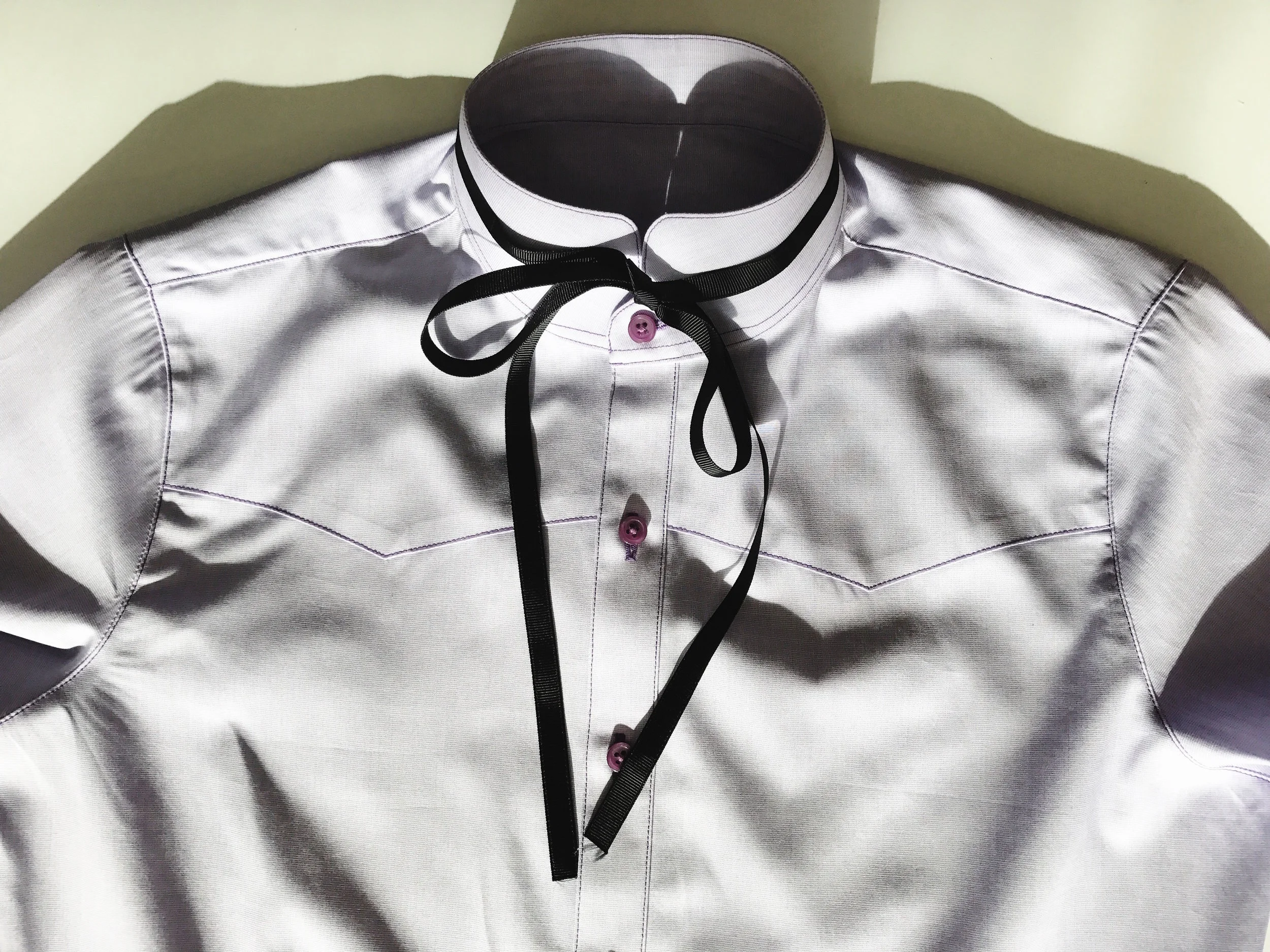 RibbonStandCollar.jpeg
