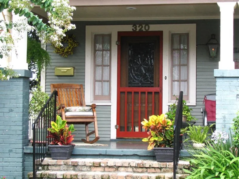 5 Ways To Attract Buyers With Your Front Porch 