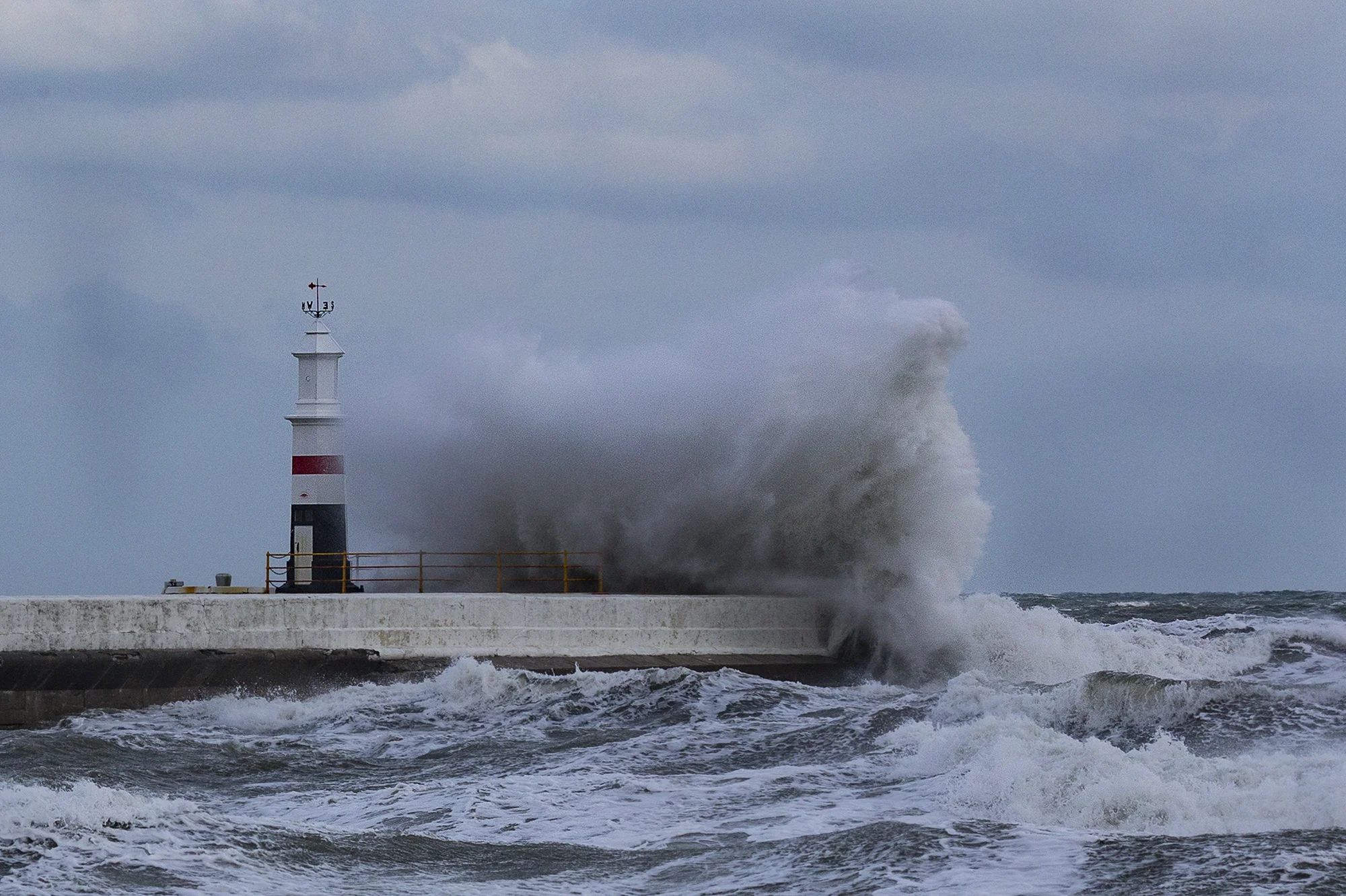 Ramsey Lighthouse taking a battering today