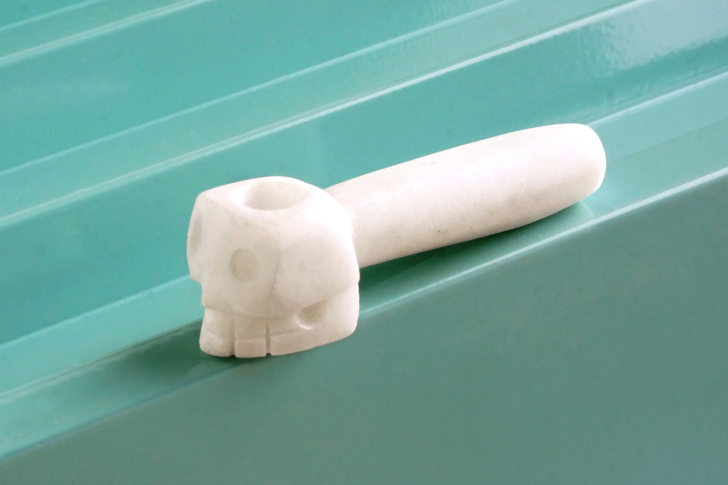 white skull_2.jpg