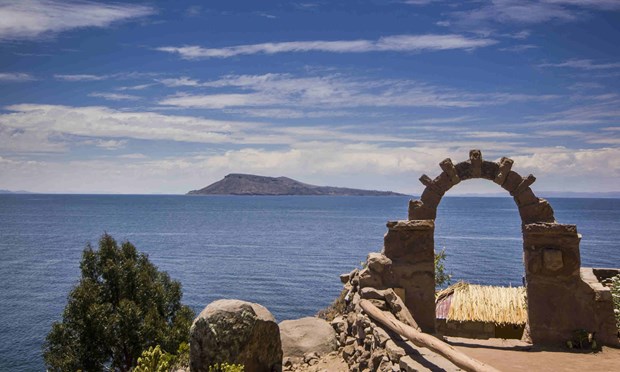 Arch above Lake Titicaca