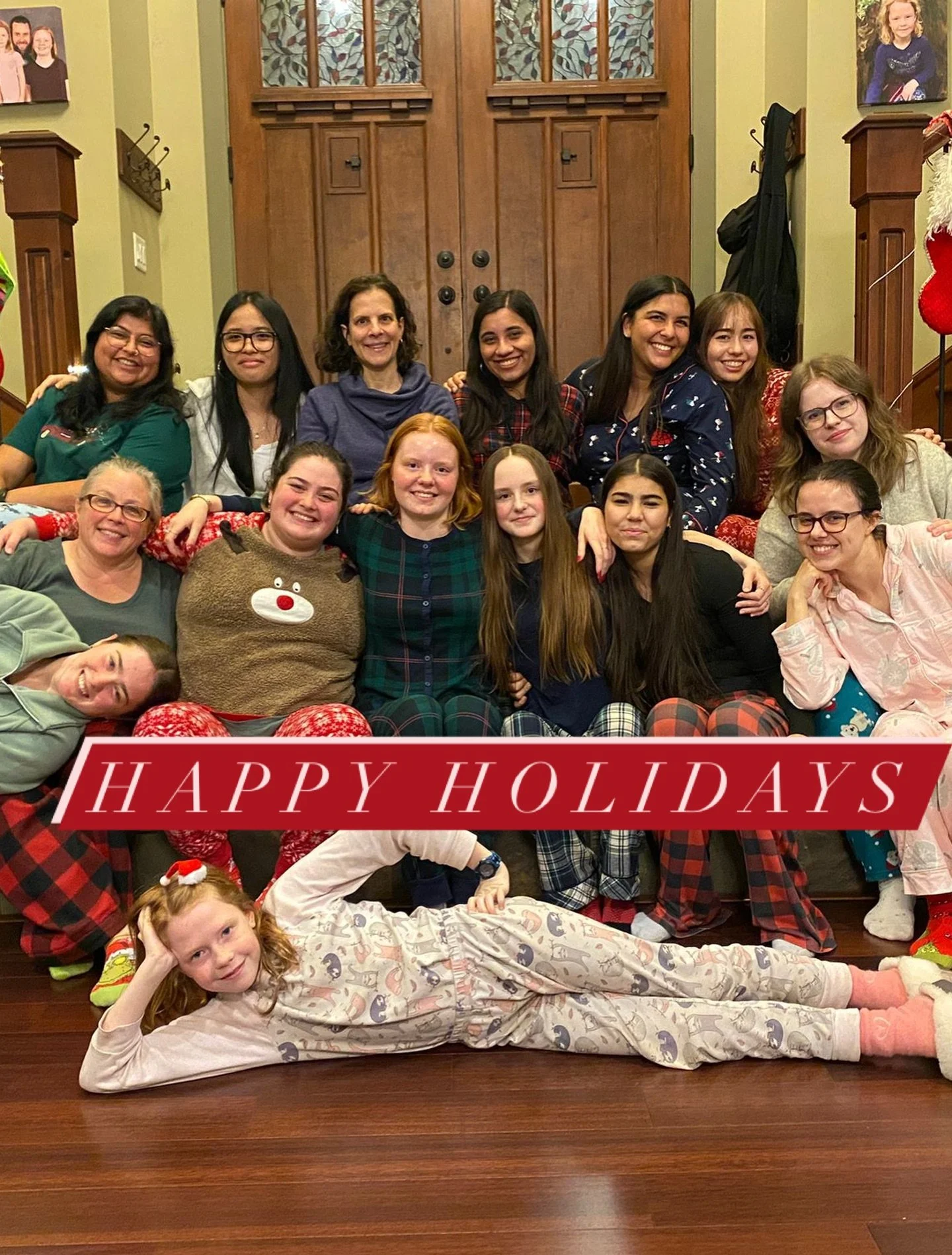 Happy holidays from the Burnaby Bears! 💚❤️
This year the women&rsquo;s team pyjama holiday party had a cookie decorating contest 🍪🐻😋 

🥇 first cookie is a lovely marbled candy cane
🥈 follow up is @lauren_chandra and her adorable tree
Scroll to 