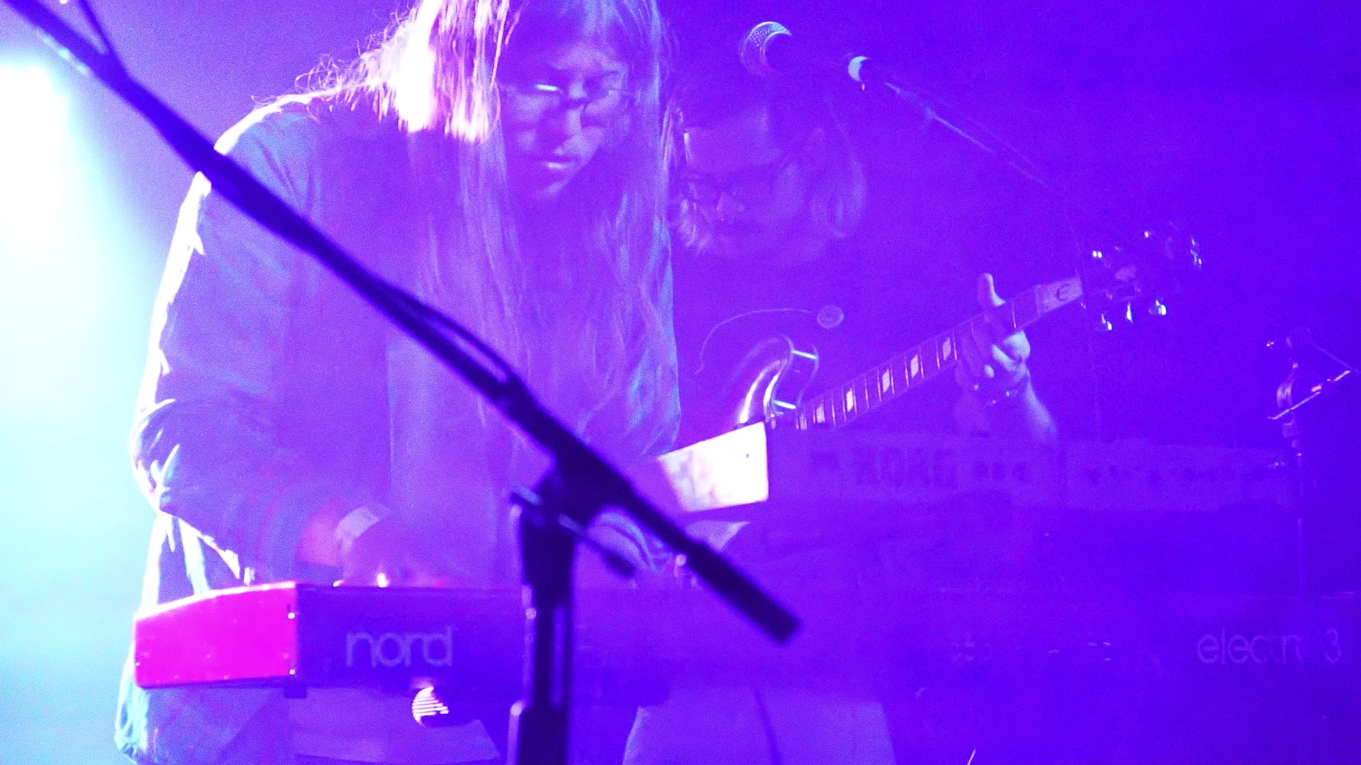 HOLY WAVE_119931.jpg