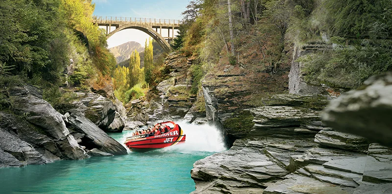 Shotover_Jet_Queenstown.jpg