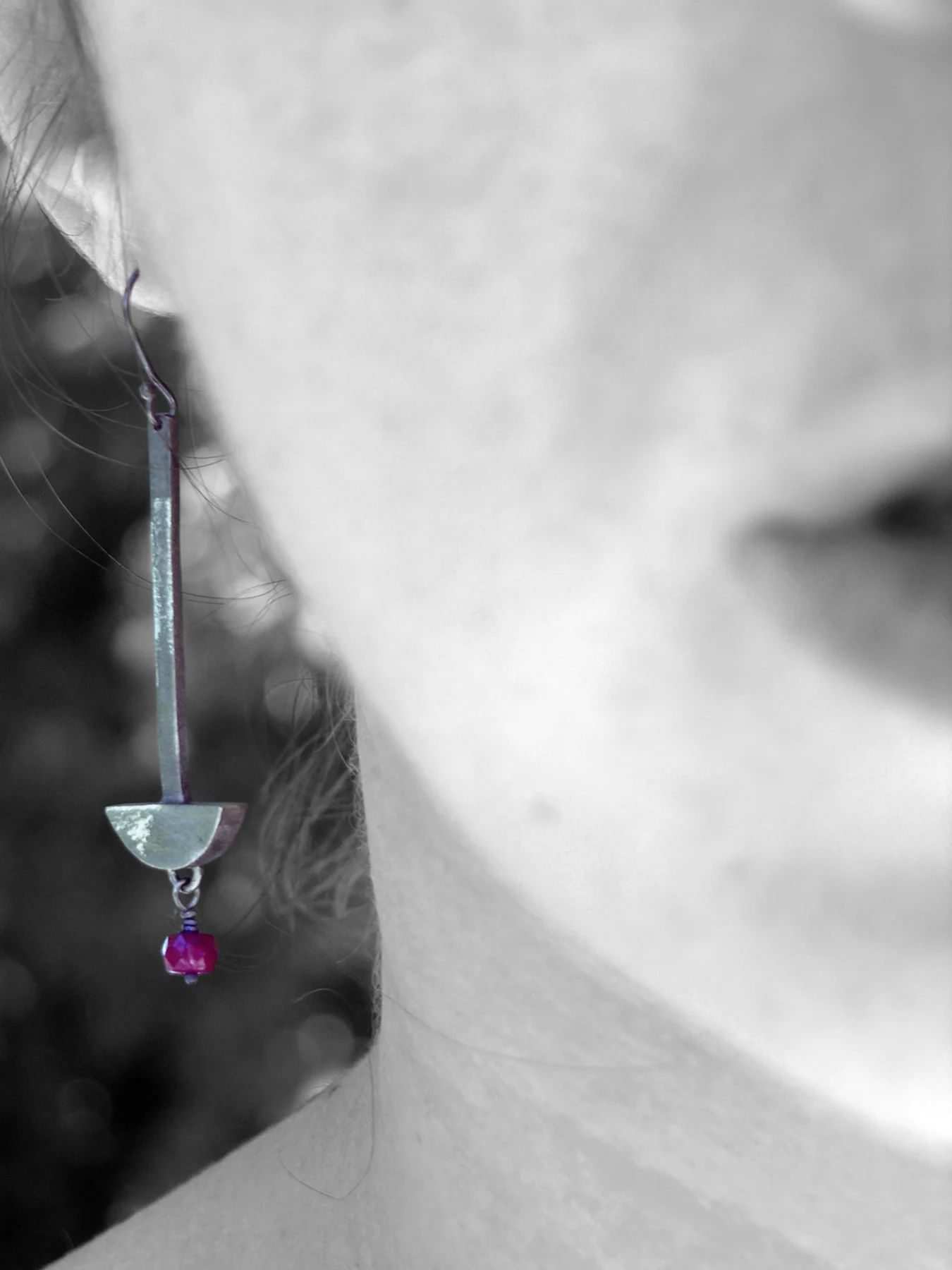 arrow_ruby_earrings_model.jpg