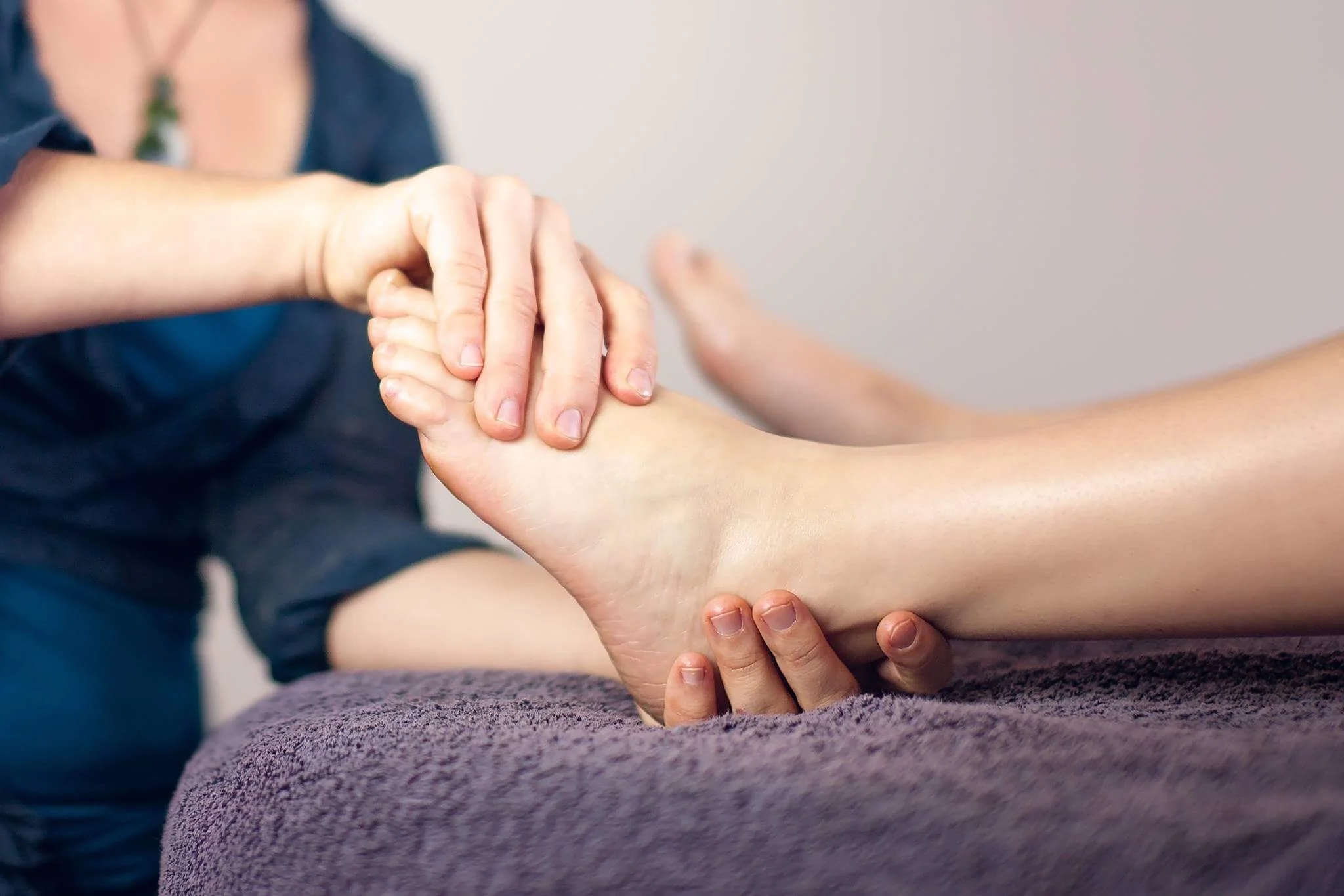 Giantess Foot Massage