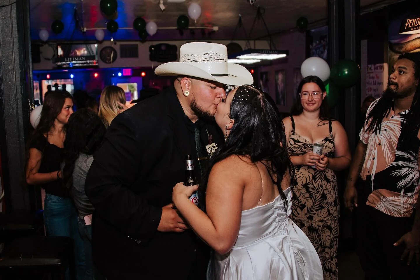 Small town bar, big time love. Cheers to the happy couple!
#idahoweddingphotographer #idahowedding #idahophotographer #kunaphotographer #kunaweddingphotographer #boiseweddingphotographer #nampaweddingphotographer #caldwellweddingphotographer #treasu