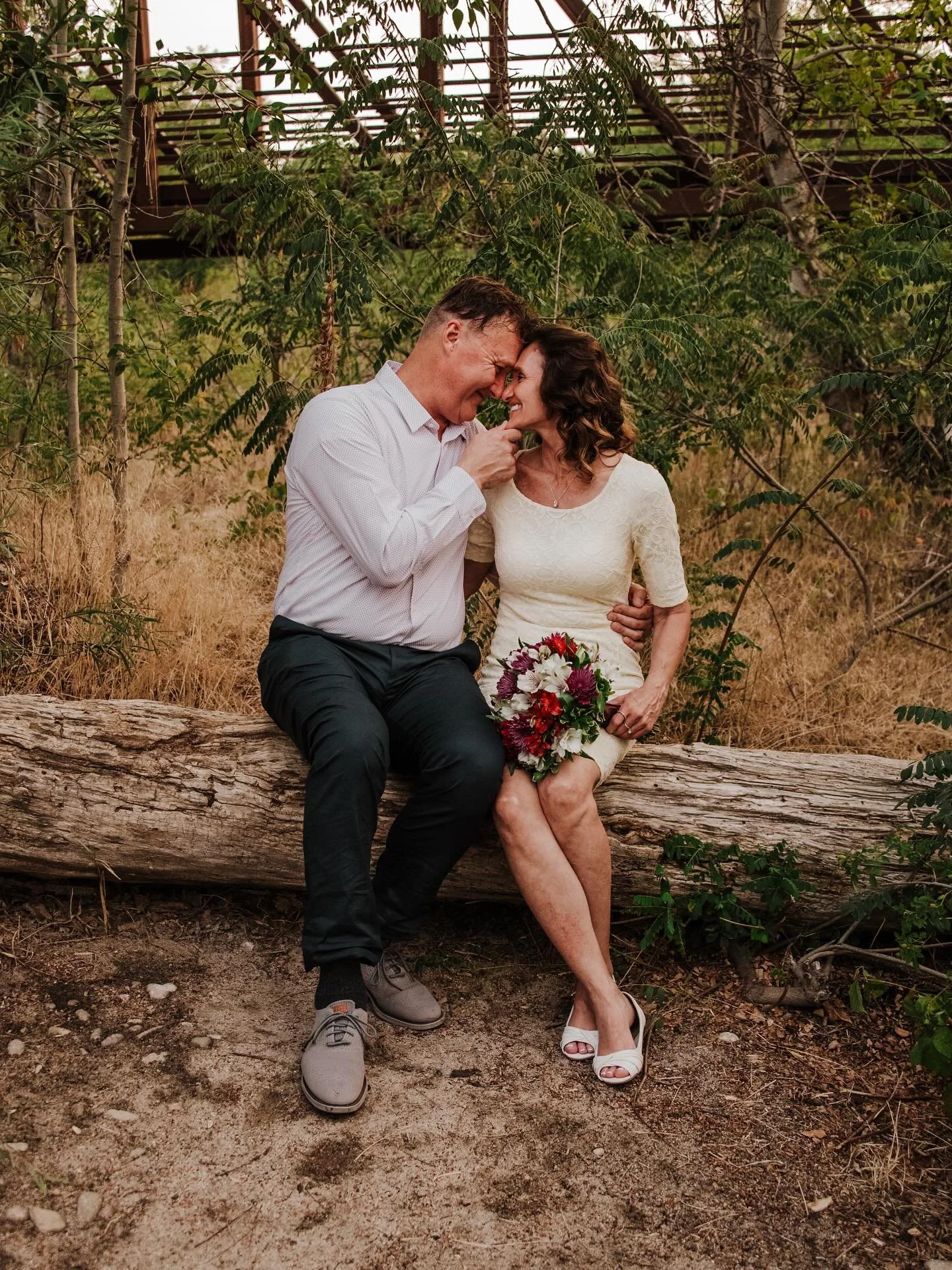 What a sweet elopement! They chose the river - steady, free, and timeless - as the place to promise together. 
.
.
.
.
.
#idahoelopementphotographer #boiseelopementphotographer #boiseriver #idahosummer #idahoweddingphotographer #boiseweddingphotograp