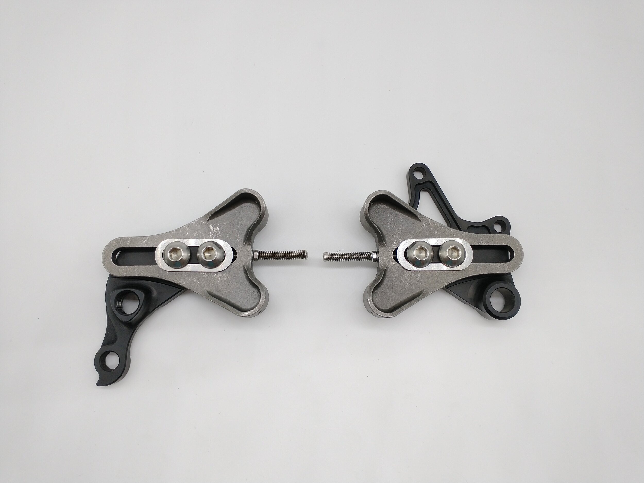 SHIMANO RD-MC10 Bracket for Hanger Fit One Colour One Size 