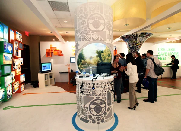  Belkin CES Las Vegas  Environmental design and interactive graphics to showcase product launch.&nbsp; In collaboration with Commonwealth LA. 