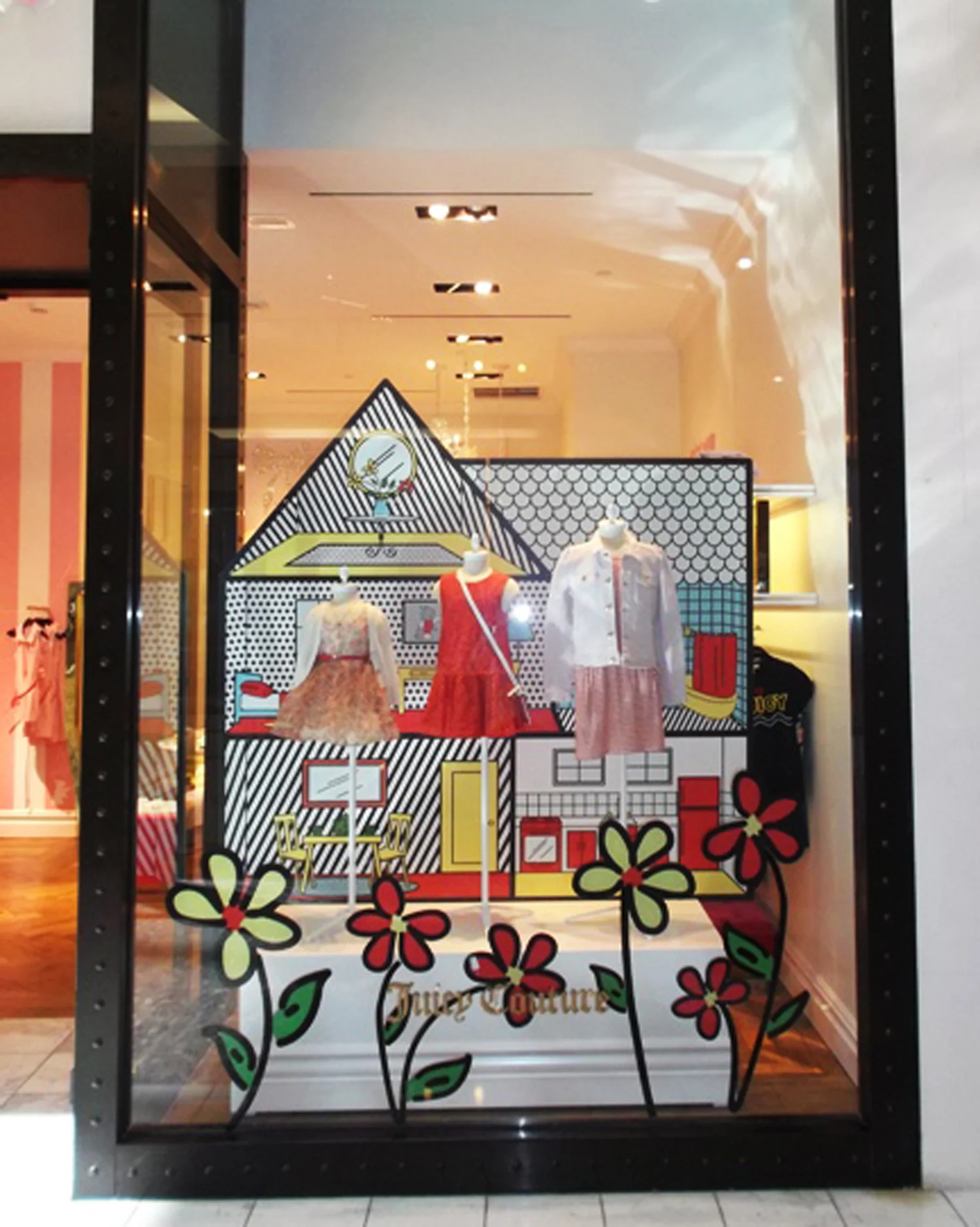 111 3533, Tysons Galleria, Kids Window 2.jpg