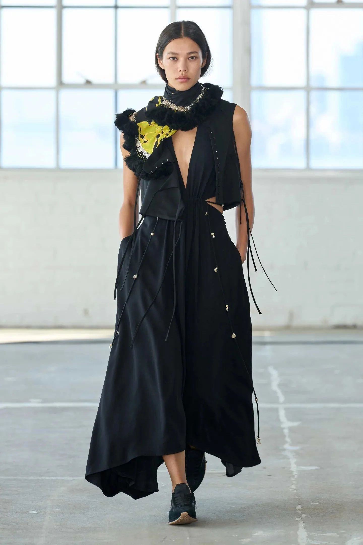 Altuzarra_SS23_look_29_.jpeg