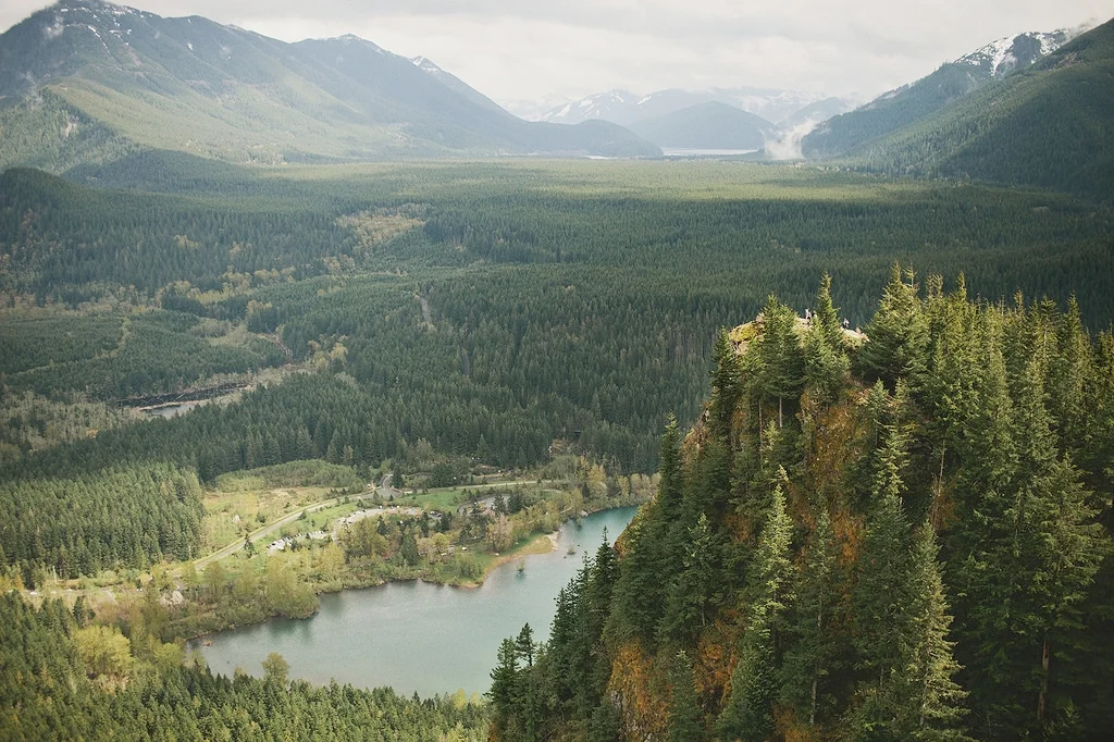 rattlesnake-ledge-washington-hike.jpg