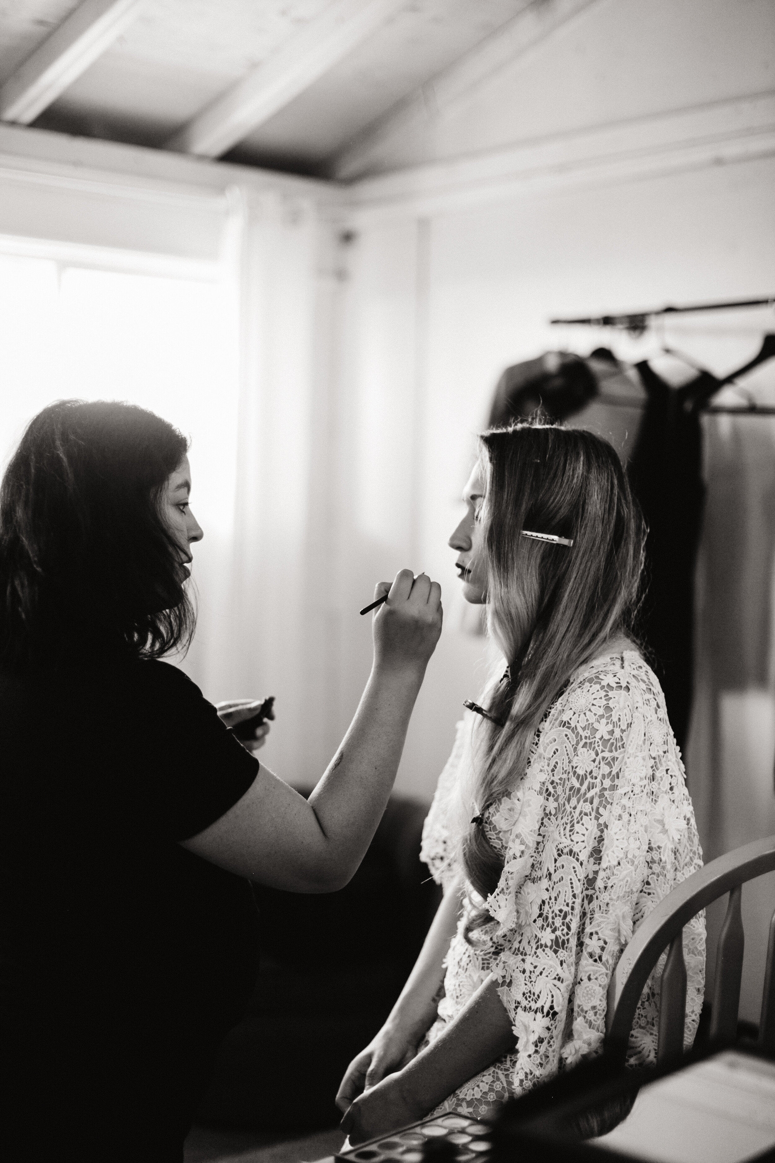 dairyland-bridal-suite-bride-getting-ready-photos