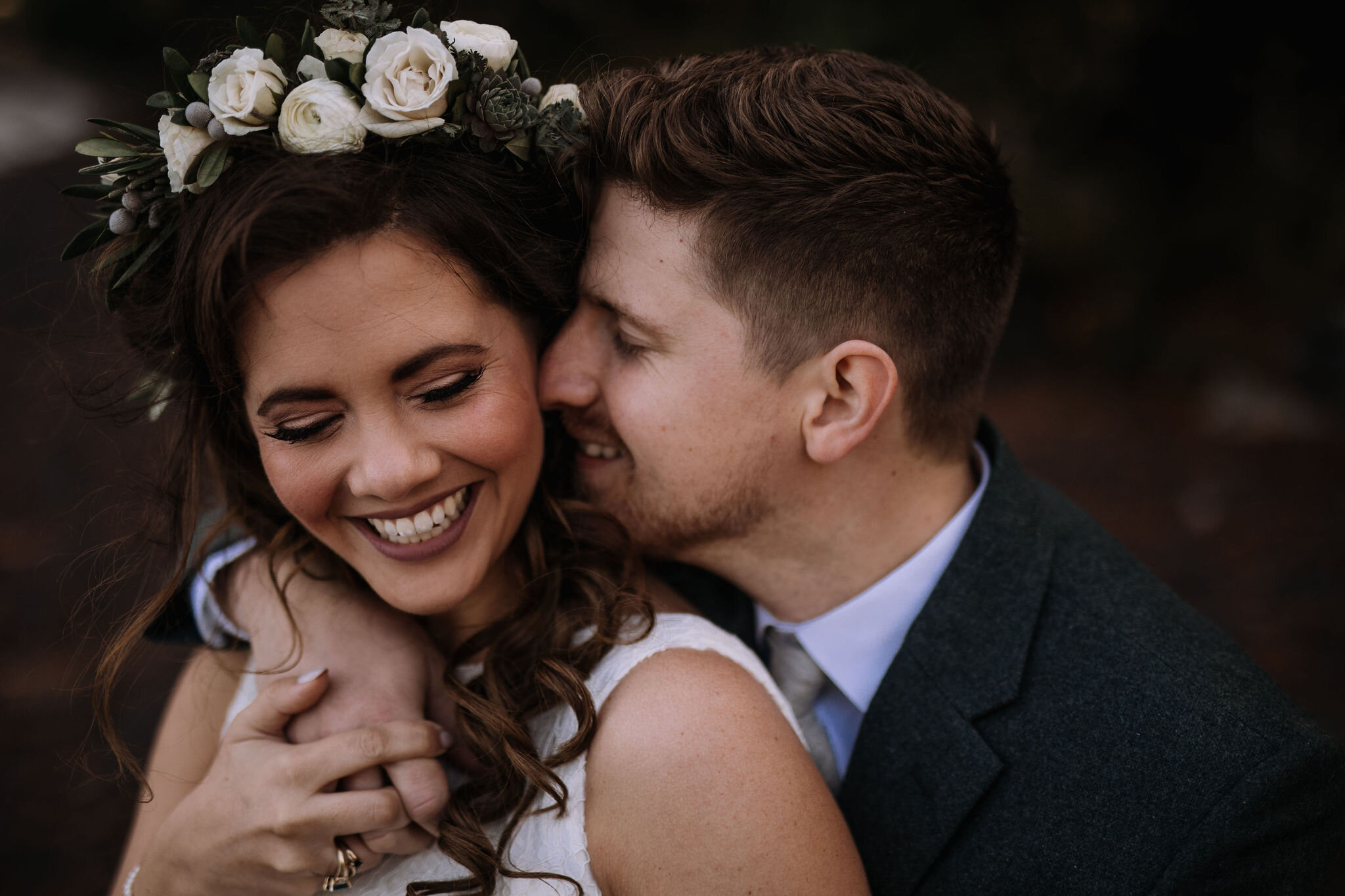 pacific-engagements-lake-crescent-lodge-wedding-bride-wearing-flower-crown-bridal-portraits-bride-and-groom-portraits