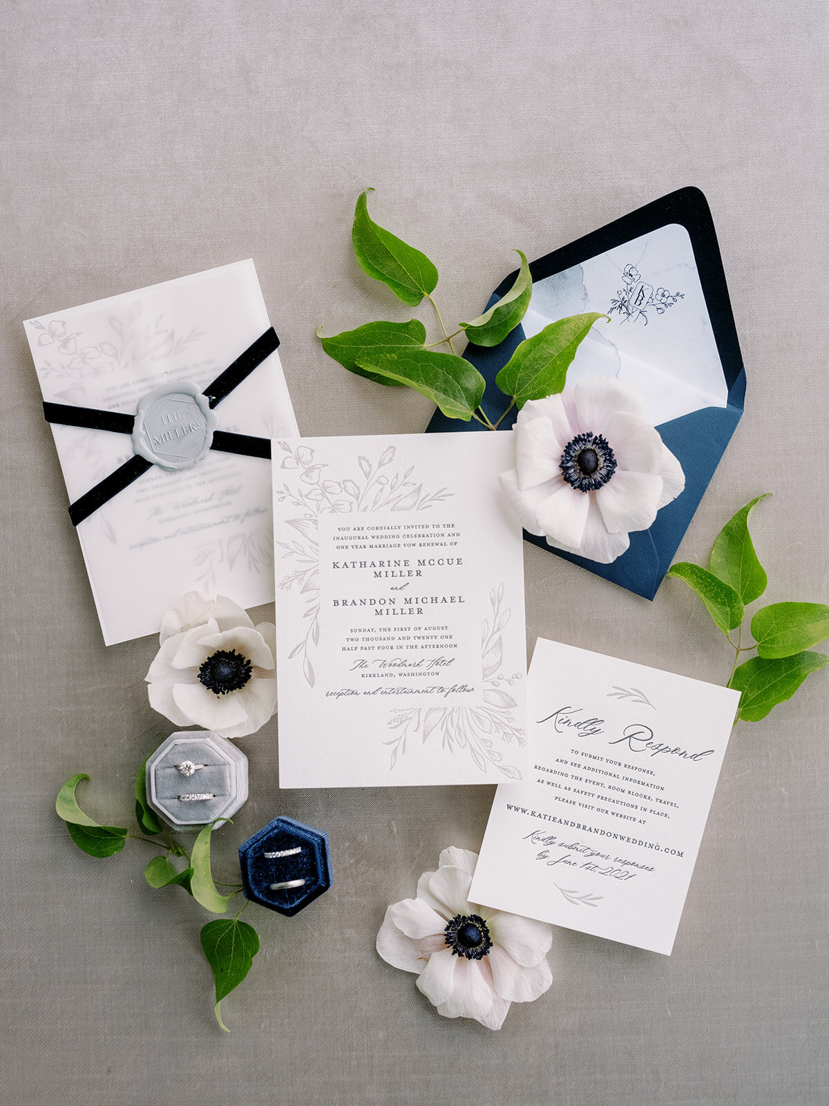 Woodmark-hotel-kirkland-wedding-invitations-pacific-engagements-wedding-planning-seattle-wedding-photographer-anna-peters-photography