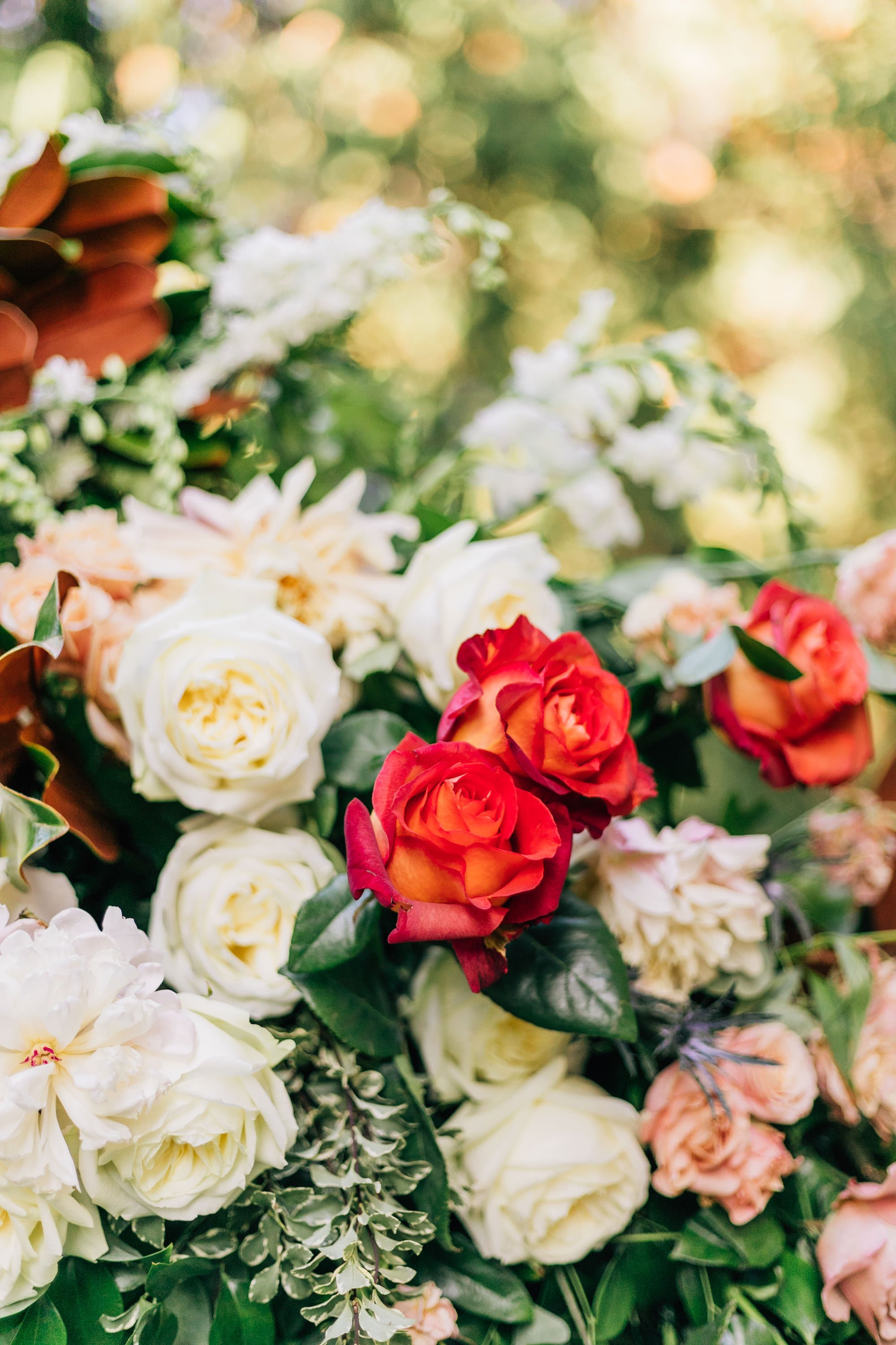 Red-wedding-flowers