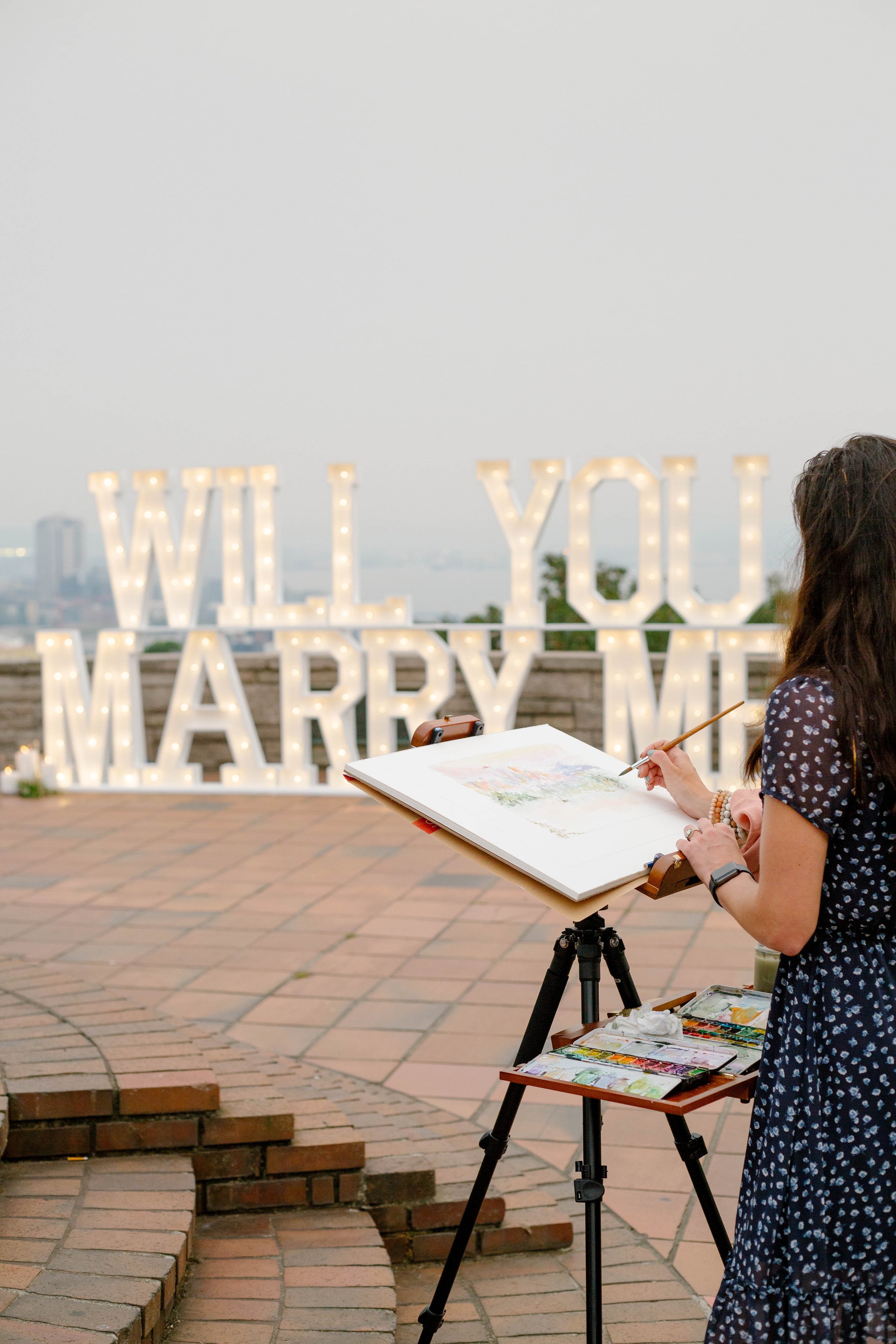 pacific-engagements-paige-lindsey-design-kerry-jeanne-photography-a-to-z-marquee-letter-rental-seattle-kerry-park-engagement