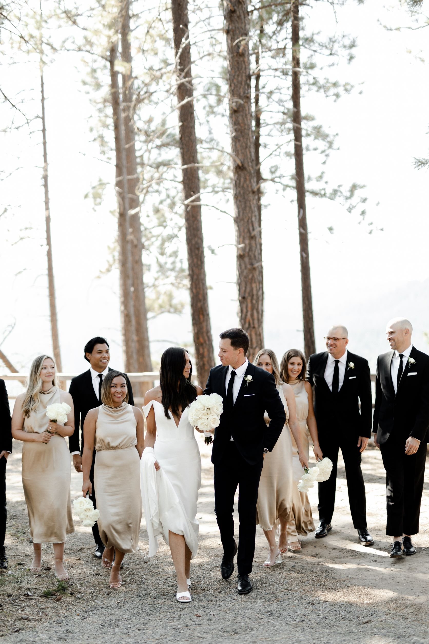 pacific-engagements-candid-wedding-party-photos-suncadia-resort