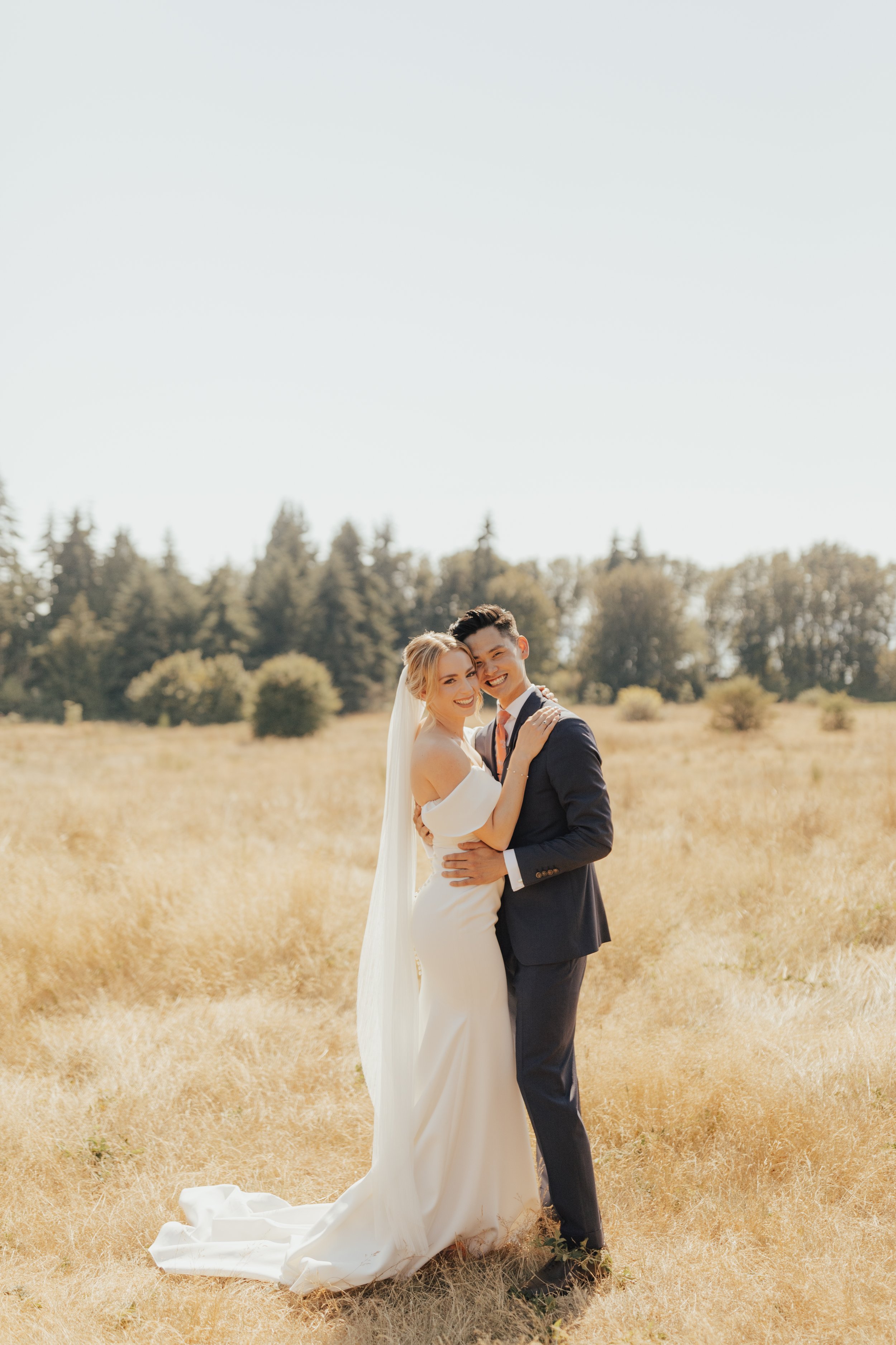 seattle-wedding-planner-pacific-engagements-discovery-park-formal-wedding-portraits-bride-and-groom-rachel-syrisko-photography