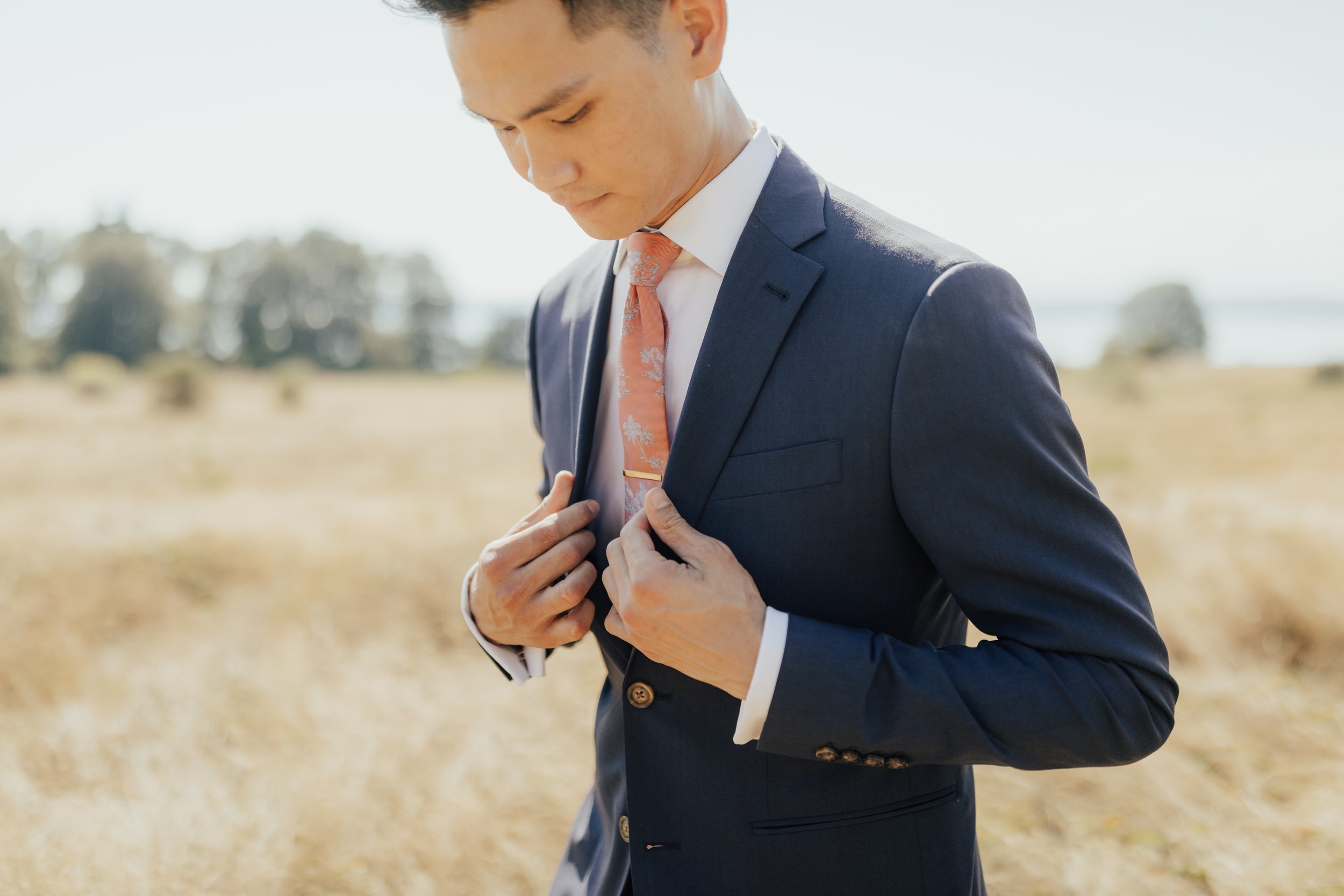 pacific-engagements-groom-portraits-discovery-park