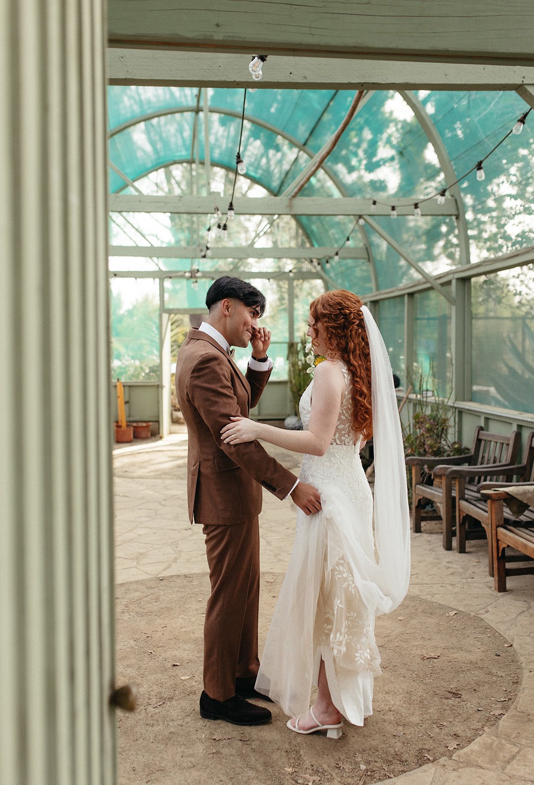 pacific-engagements-ruth-bancroft-gardens-wedding-photos-bride-and-groom-candid-photos-sam-minter-photography