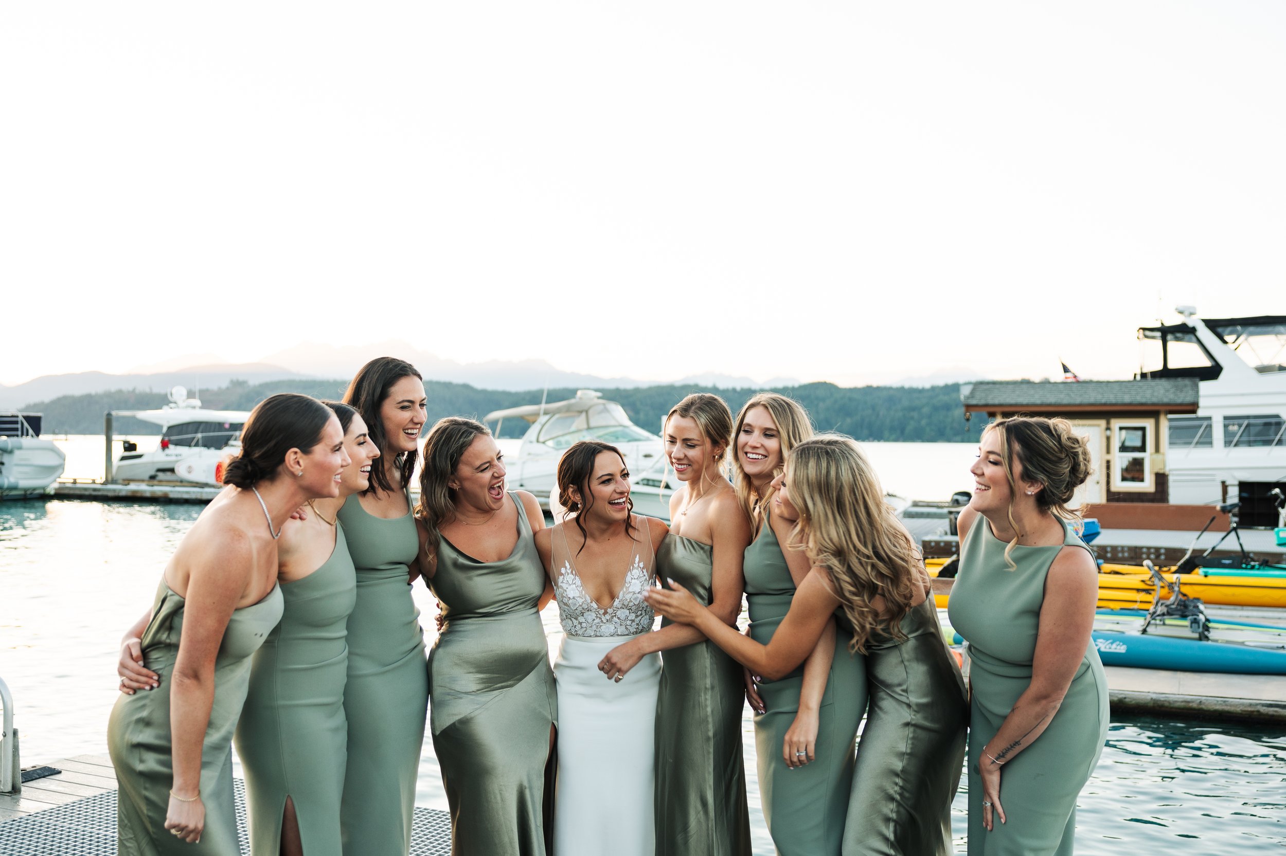alderbrook-resort-wedding-party-sage-green-bridesmaid-dresses-pacific-engagements