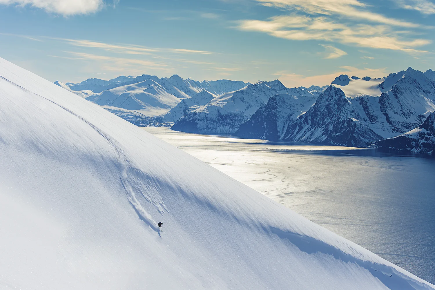 Stern Magazine Ski touring Lyngen Uløya Photo Ørjan Bertelsen