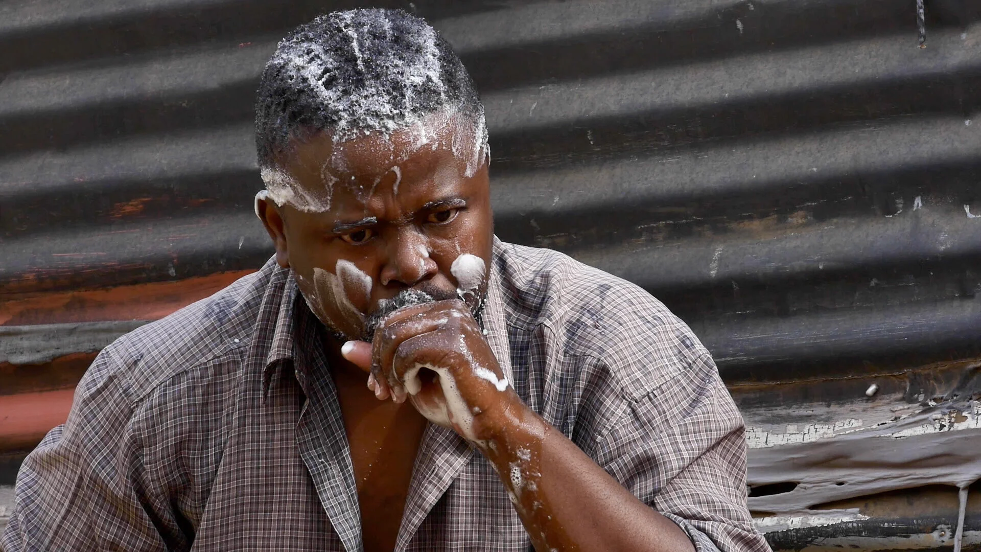 DI MARARA or A WEB OF COMPLICATIONS | ODD PORTRAITS OF THIS PLACE