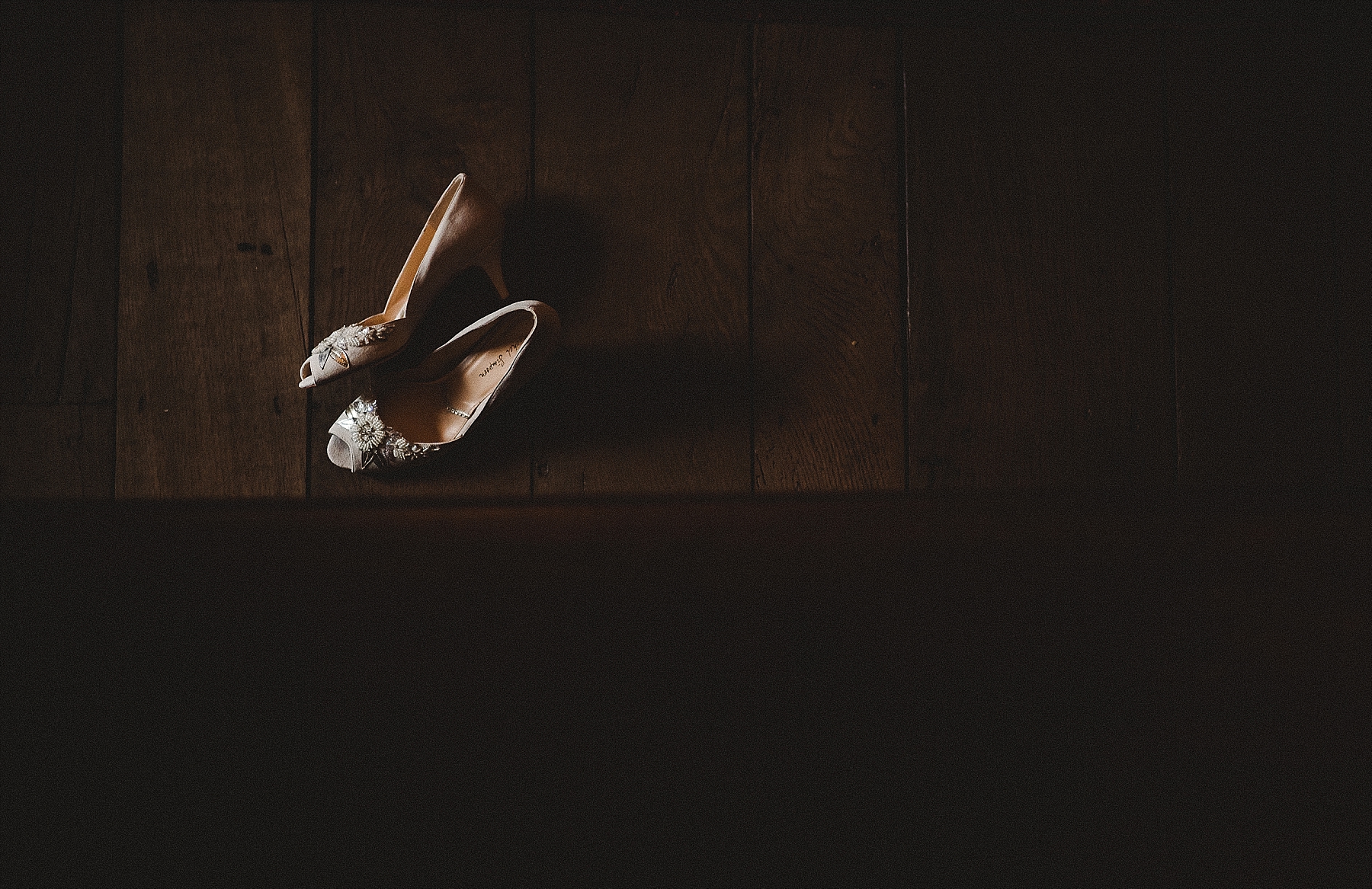 chris_keely_downton_lodge_wedding_0012.jpg
