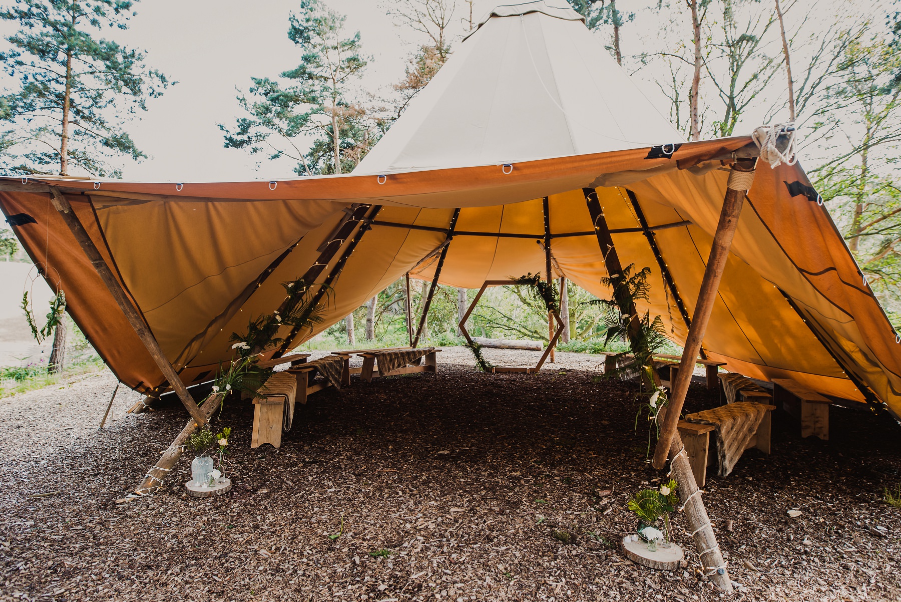 Bridal_Barn_Open_Evening_June2019 (8).jpg