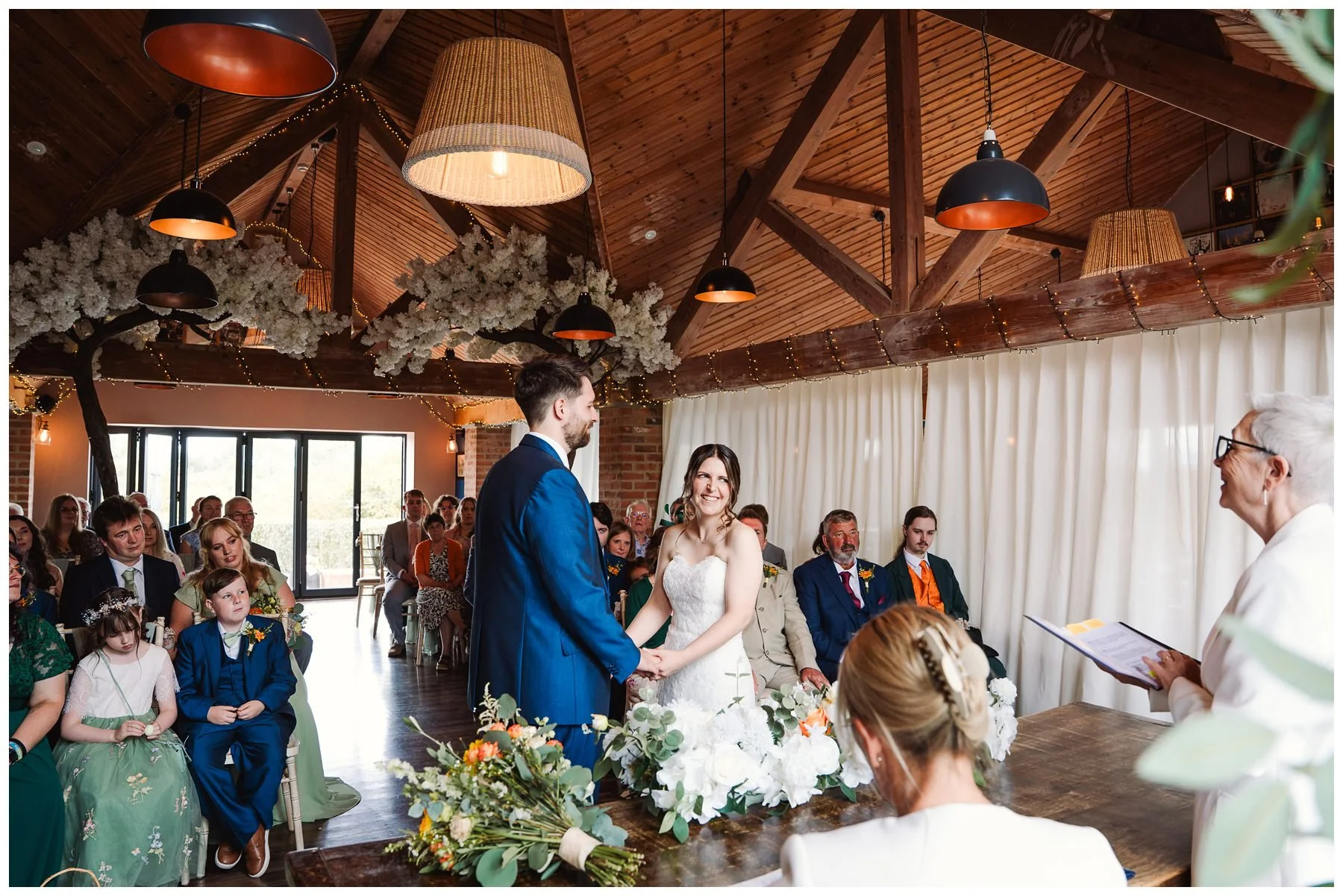 olivia_mike_dodford_inn_wedding_blog_0063.jpg